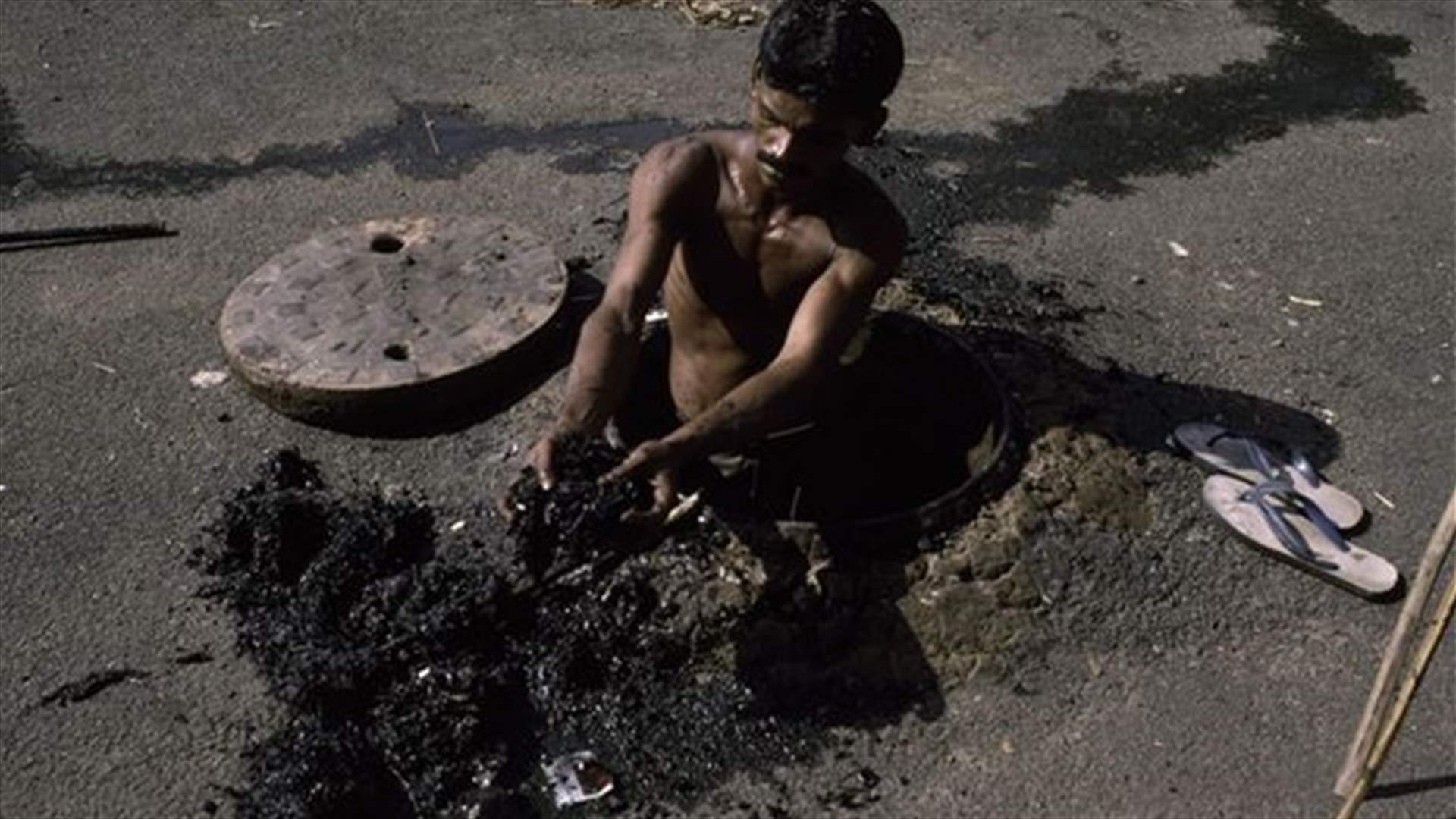 Group decries India's reliance on "untouchables" for waste cleaning 
