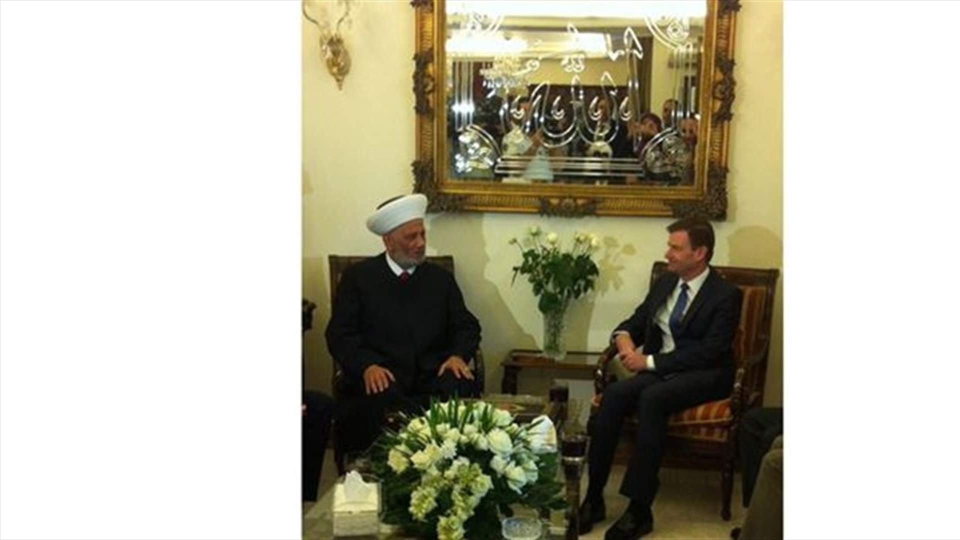 هيل زار المفتي دريان : تأكيد على أهمية الاعتدال لمنع انتشار الصراعات