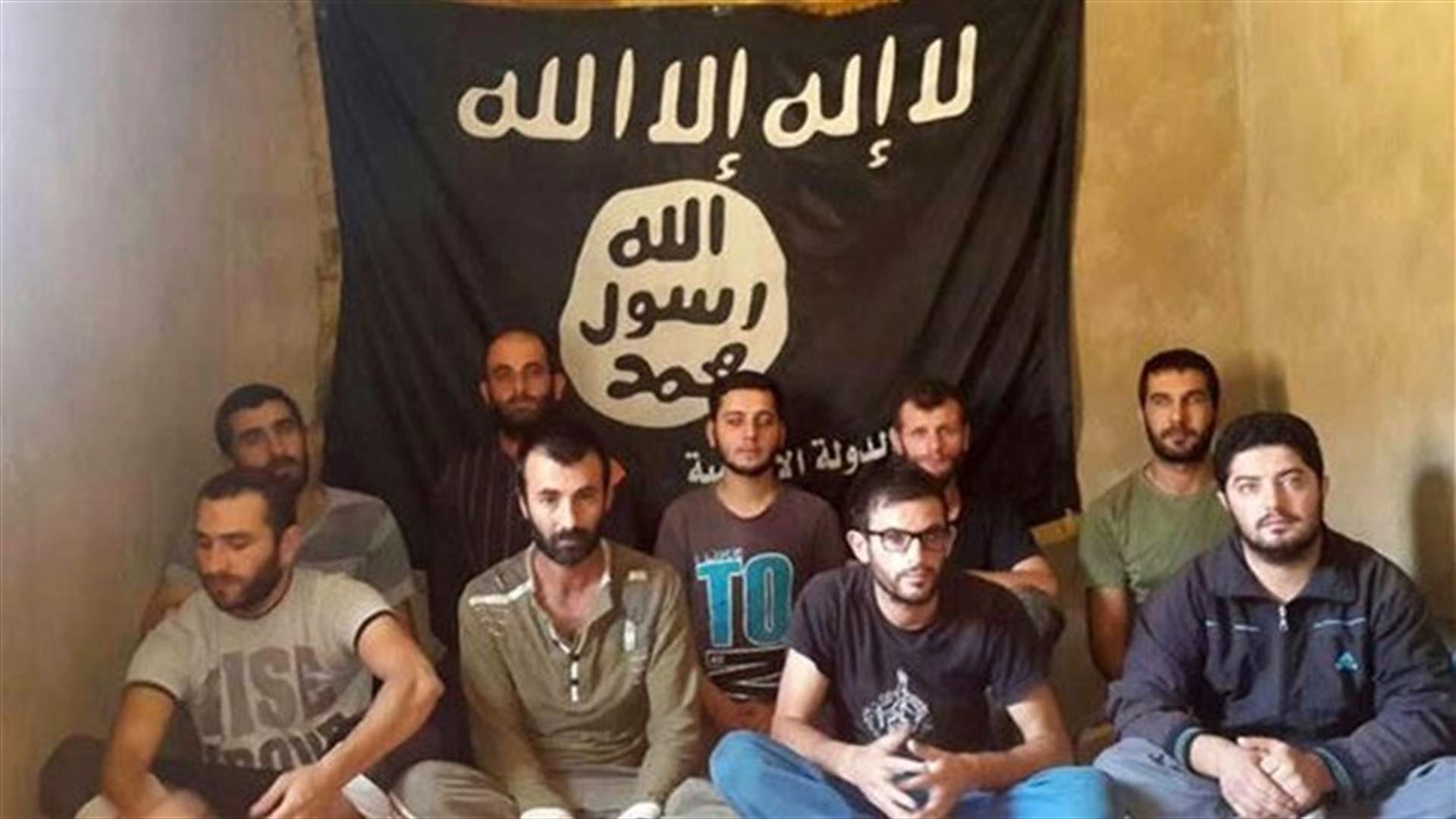 Video: Lebanese kidnapped troops in Arsal pleading for their release 