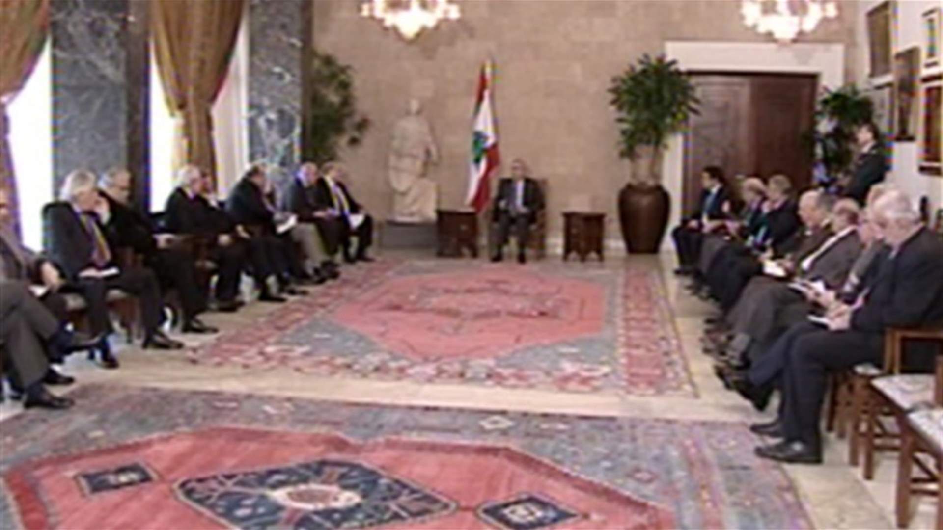 سليمان يشدد على الحوار لإبقاء الساحة الداخلية بمنأى عن أي ارتدادات