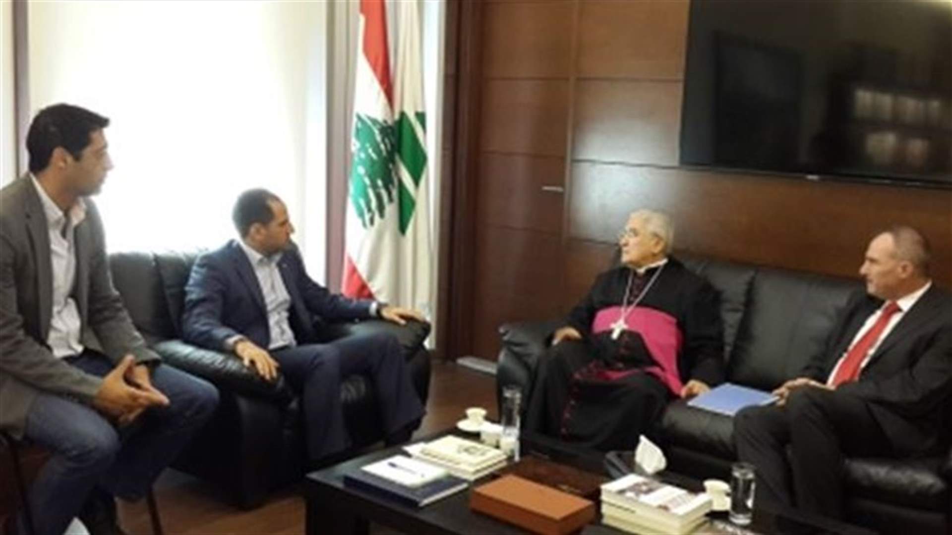 سامي الجميل: حريصون على دعم صمود أهالي البقاع الشمالي في قراهم