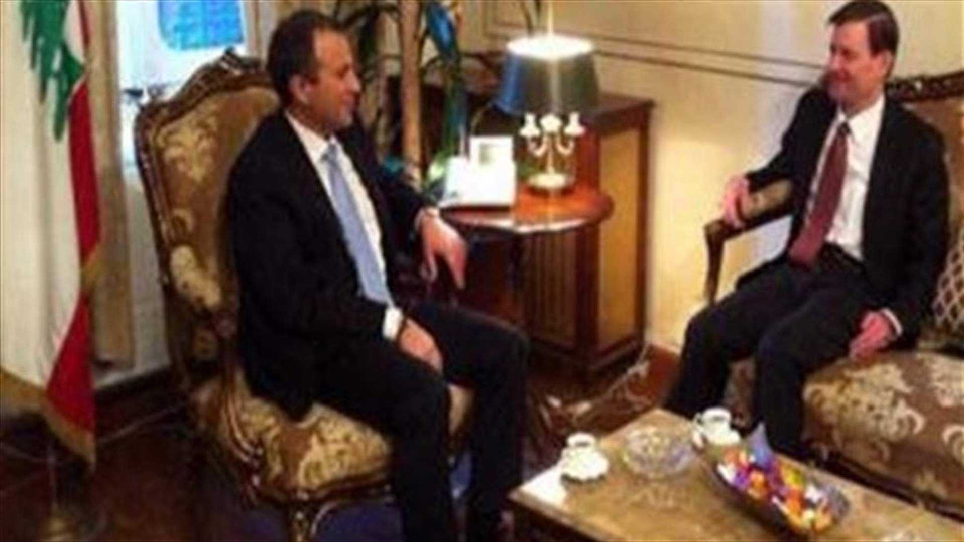 هيل سلم باسيل مذكرة حول تسليح بلده للجيش 