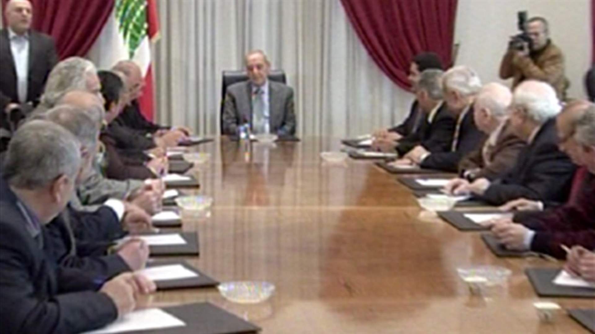 بري : سياسة النأي بالنفس حكيمة لأن لبنان ينفعل ولا يفعل