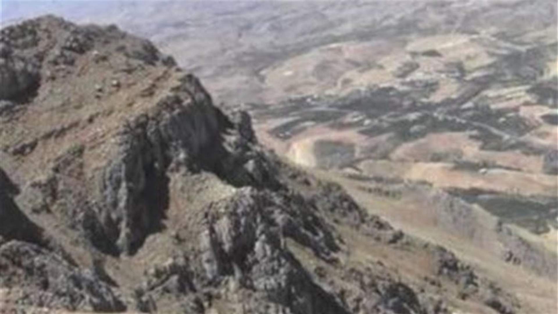 اشتباكات بين الجيش السوري ومسلحين في جرود عرسال من الناحية السورية