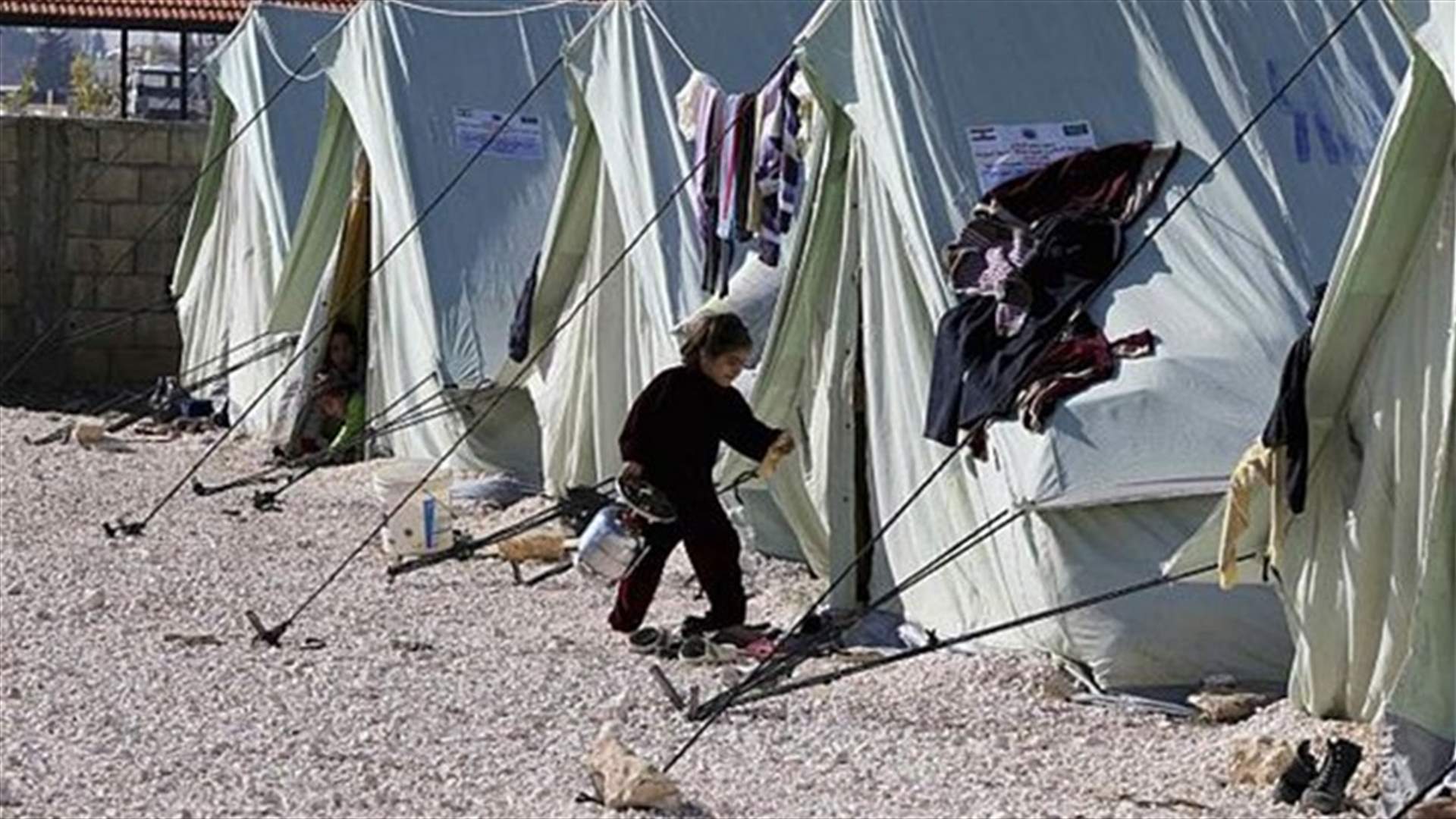 اطلاق نار باتجاه تجمع للنازحين السوريين شرق صور