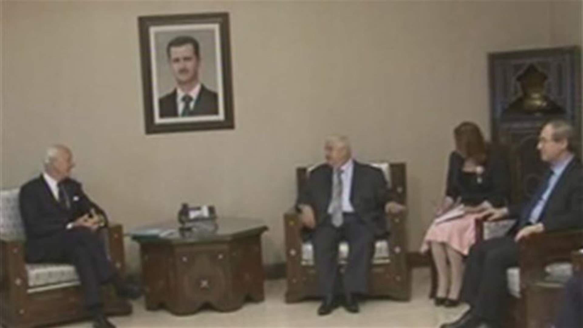 Syria warns against foreign intervention after Obama speech
