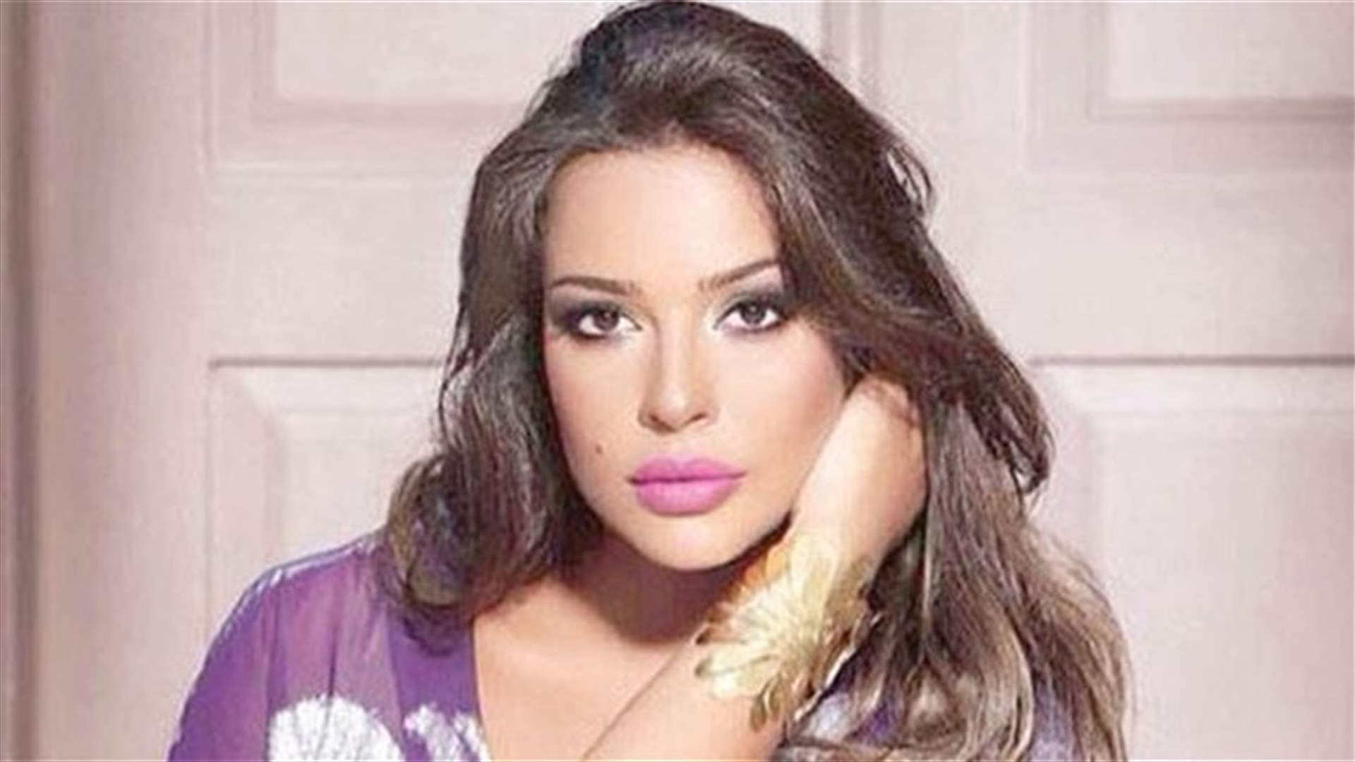  نادين نجيم ترحبّ بمولودها الثاني جوفاني
