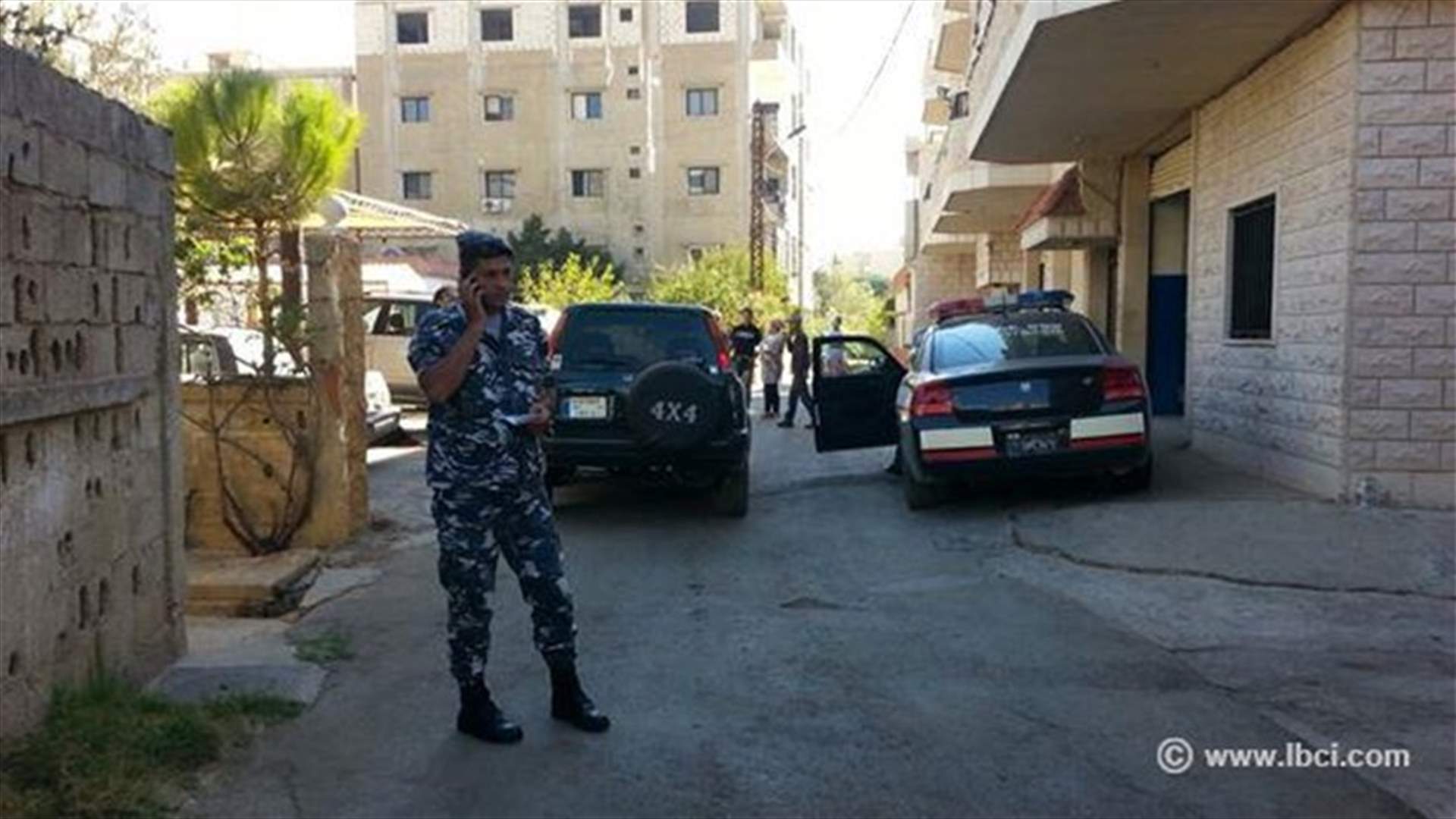بالصور ـ أطلق النار عليها وأصابها في ساقيها والأسباب مجهولة
