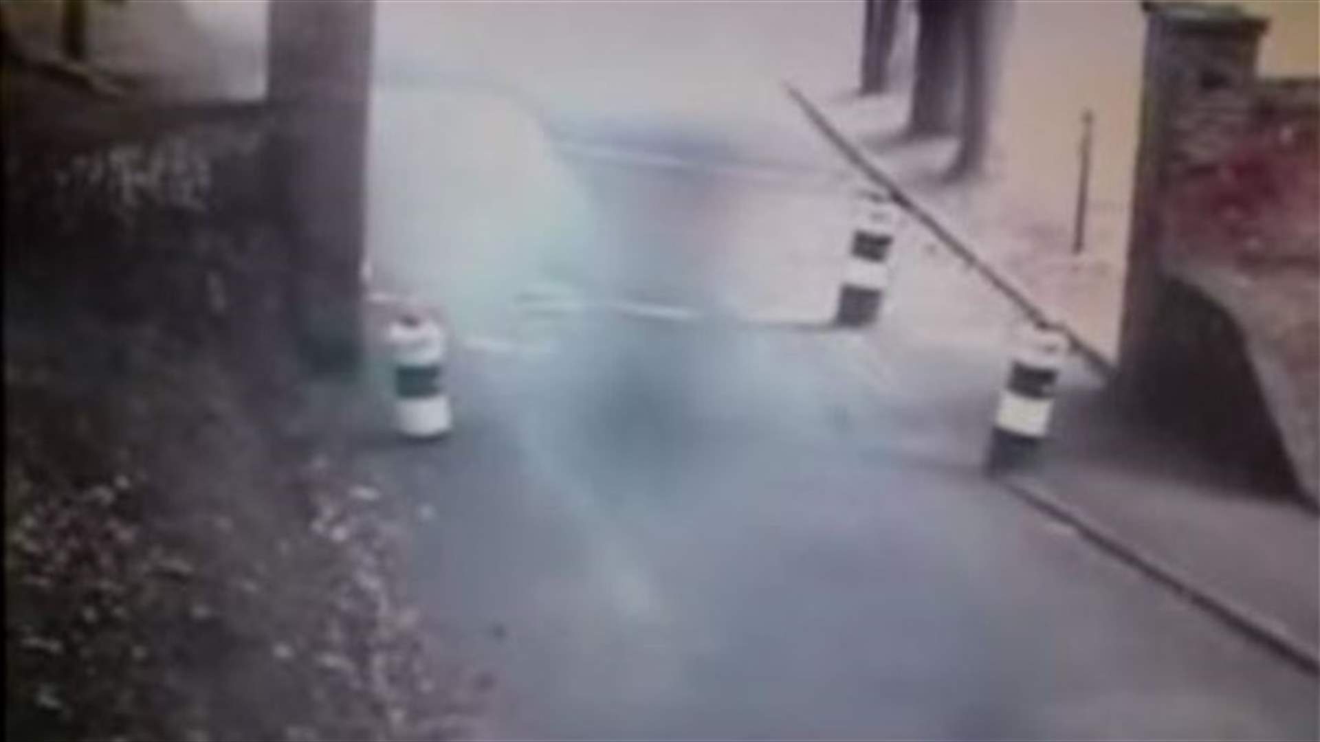 بالفيديو: كاميرا مراقبة ترصد شبحاً أمام قصرٍ تاريخي