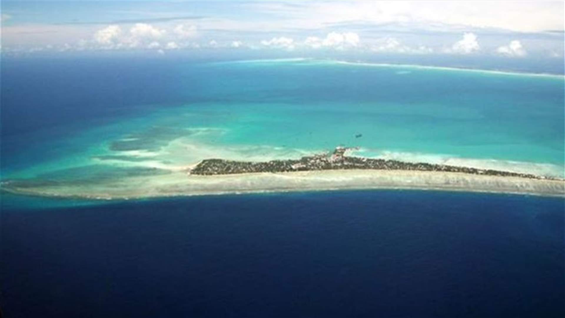 As seas rise, Pacific island president favours buying land abroad