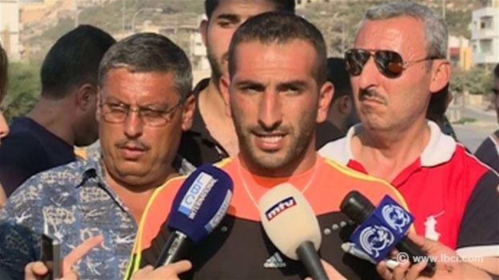 Families of kidnapped Lebanese troops on a continuous sit-in