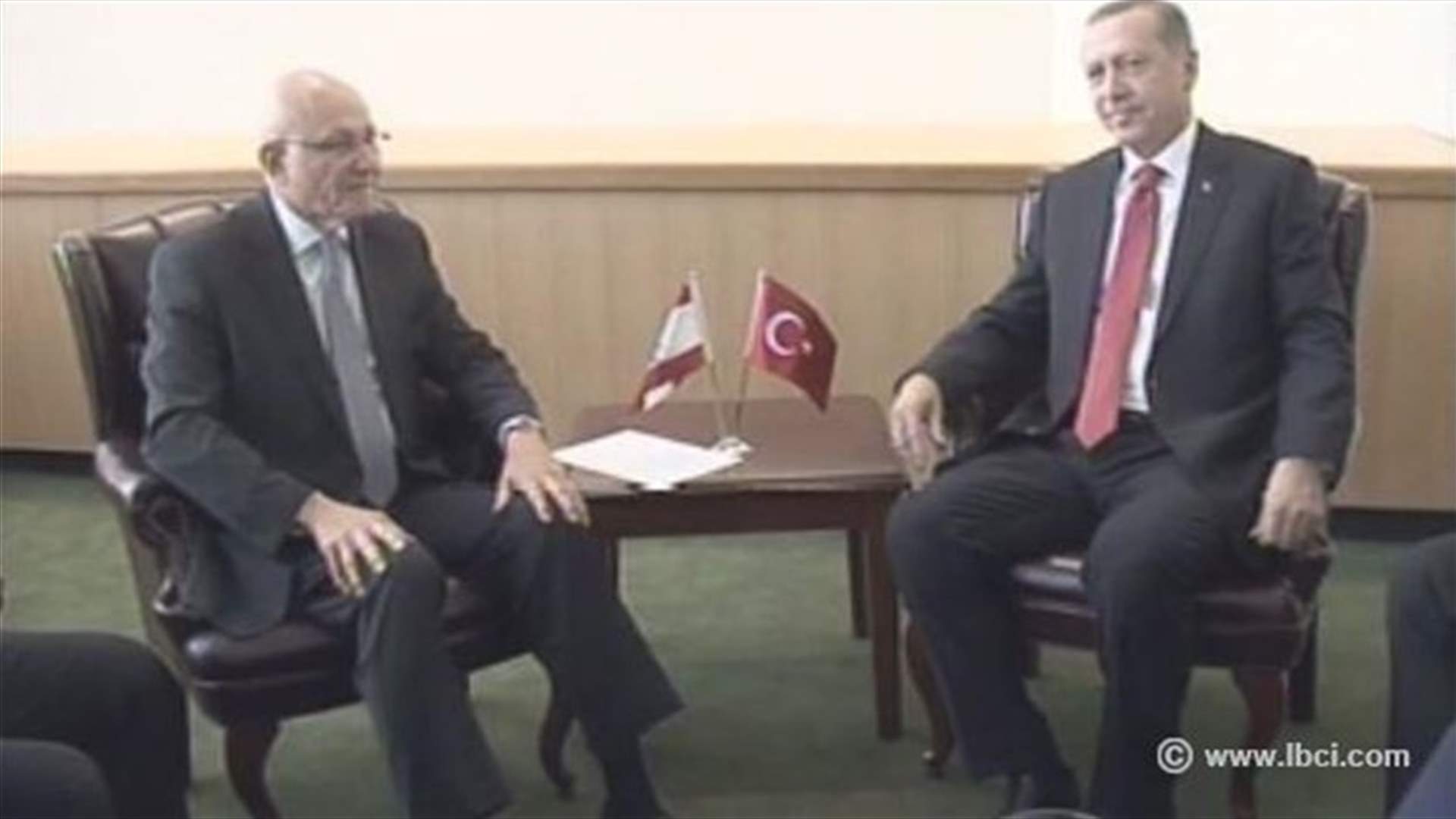 سلام عرض للتطورات مع هولاند واردوغان وعباس