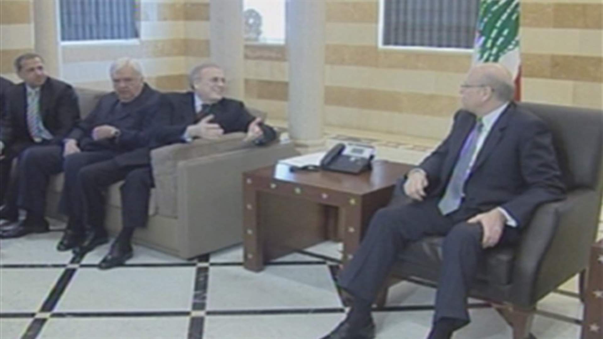 ميقاتي : يجب أن يبقى لبنان جسر العبور بين الشرق والغرب