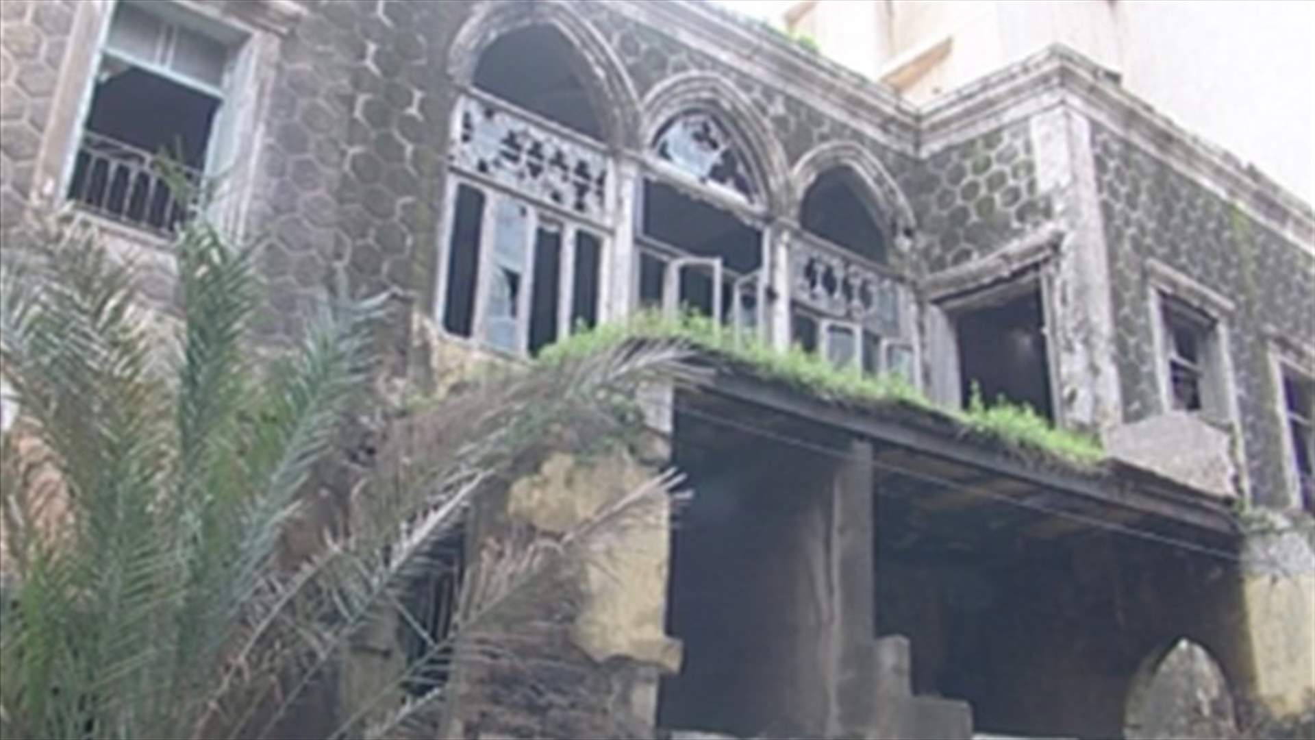 حادث فسوح يتحول ذريعة لهدم الأبنية التراثية