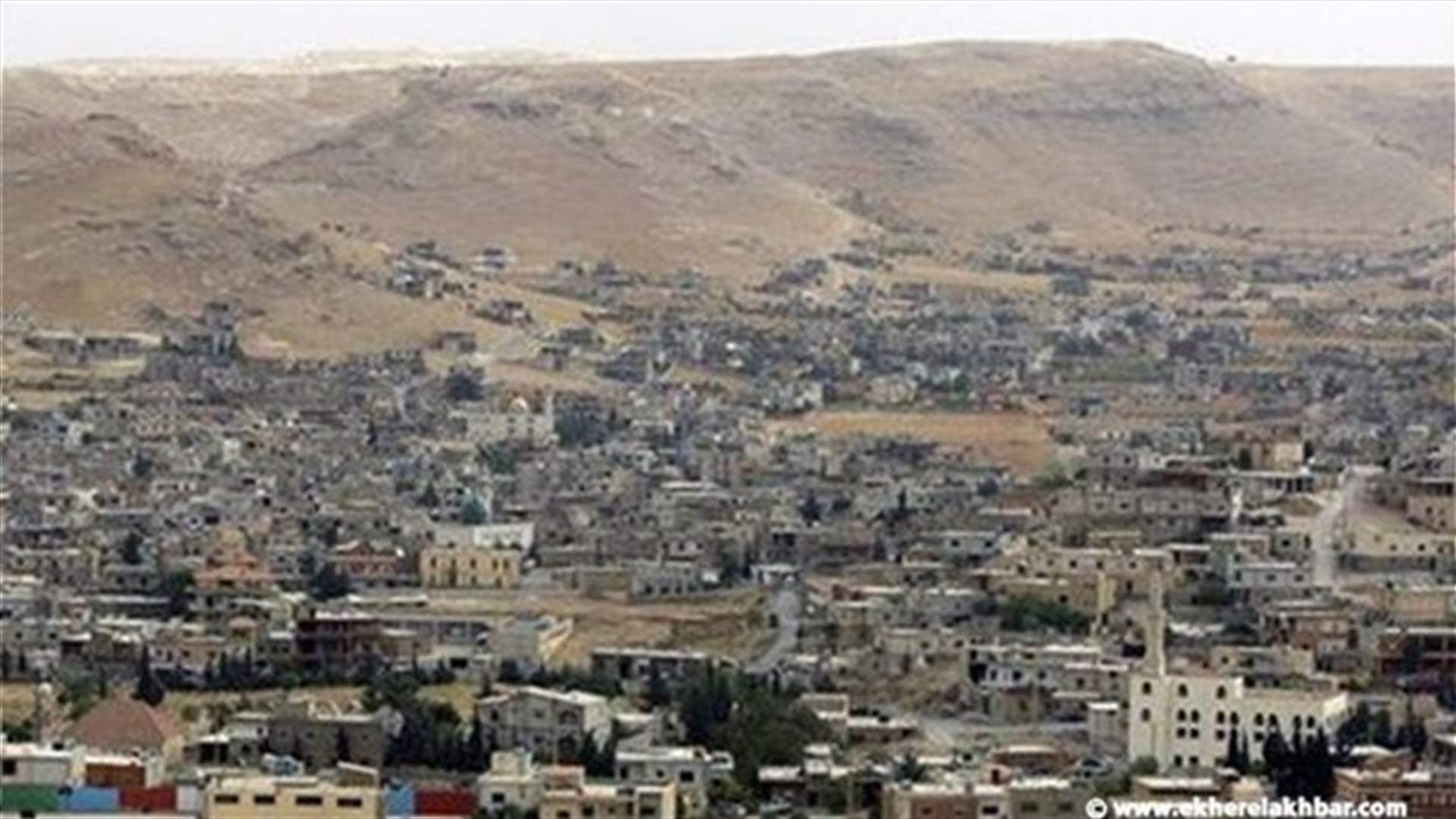 السفير: خاطفو العسكريين لـ "معبر آمن" بين عرسال وجرودها