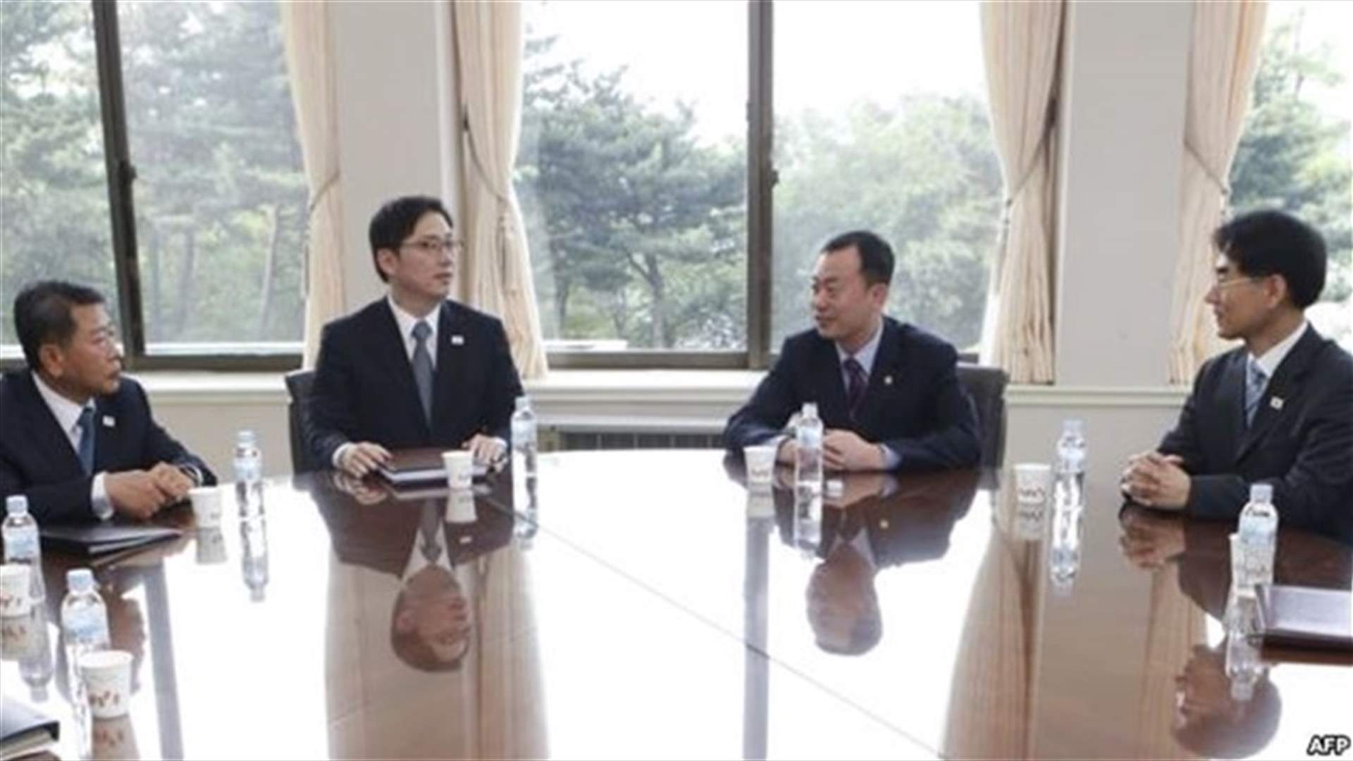 Top N.Korea officials make rare visit to South as diplomacy ramps up