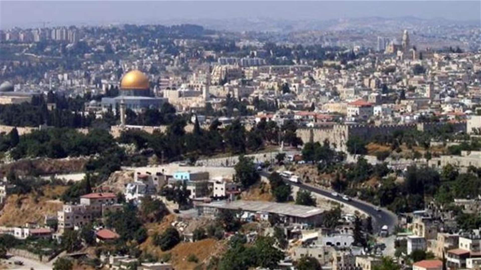 Israel permits Gazans to pray at Jerusalem mosque