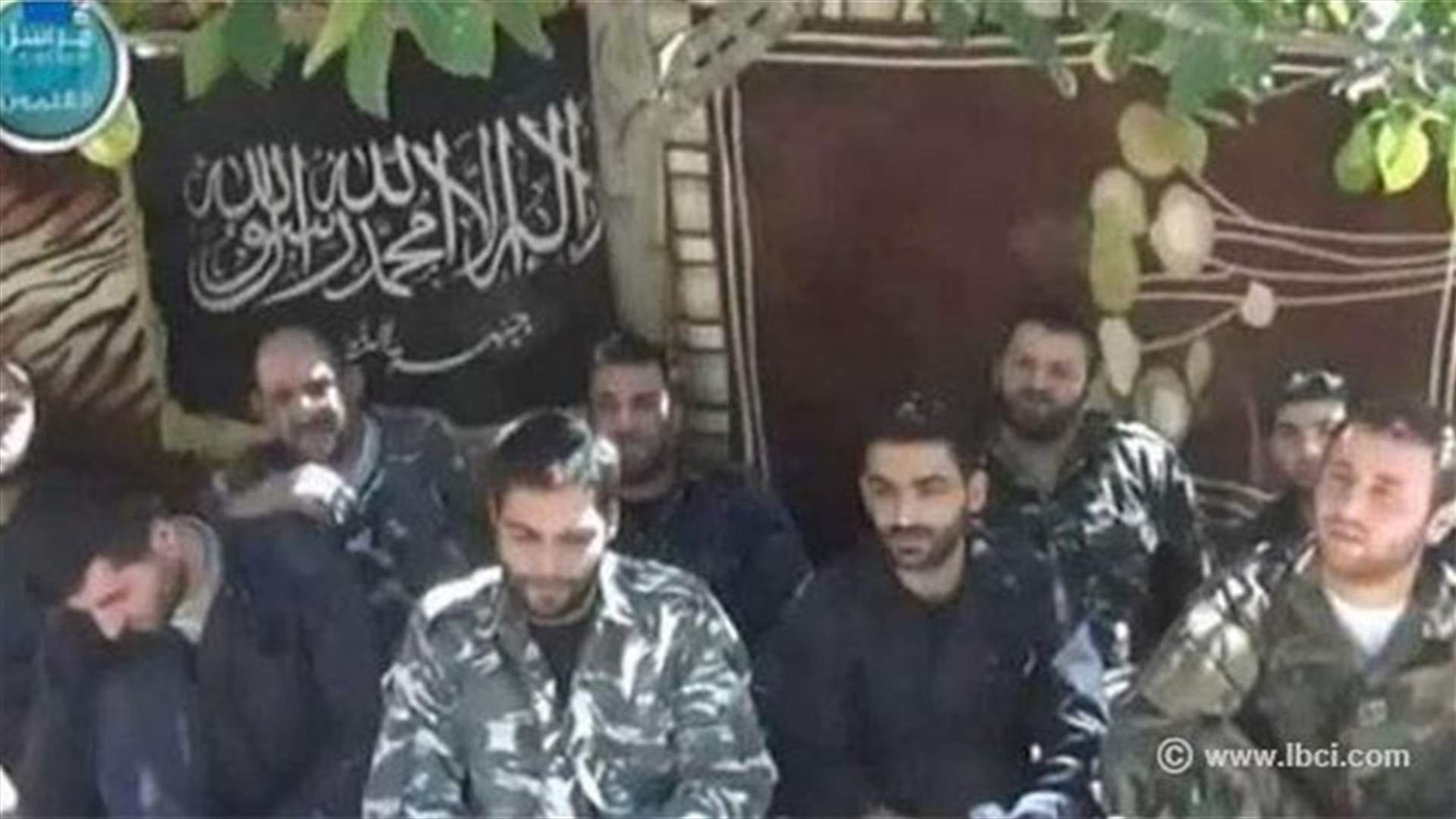 الجمهورية: اتصالات الخاطفين بأهالي العسكريين مشروع توتير للأجواء