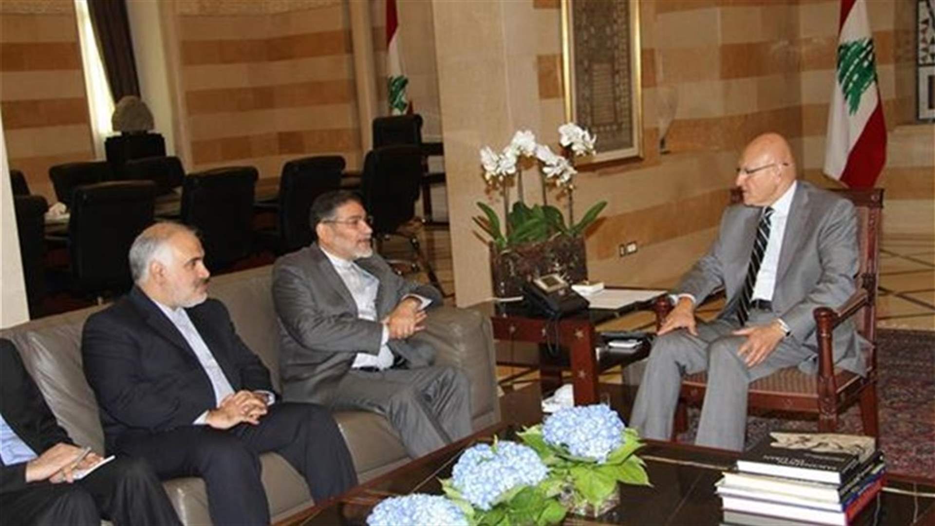 الأخبار: شمخاني طلب من سلام التخلي عن "اتفاق بعبدا"
