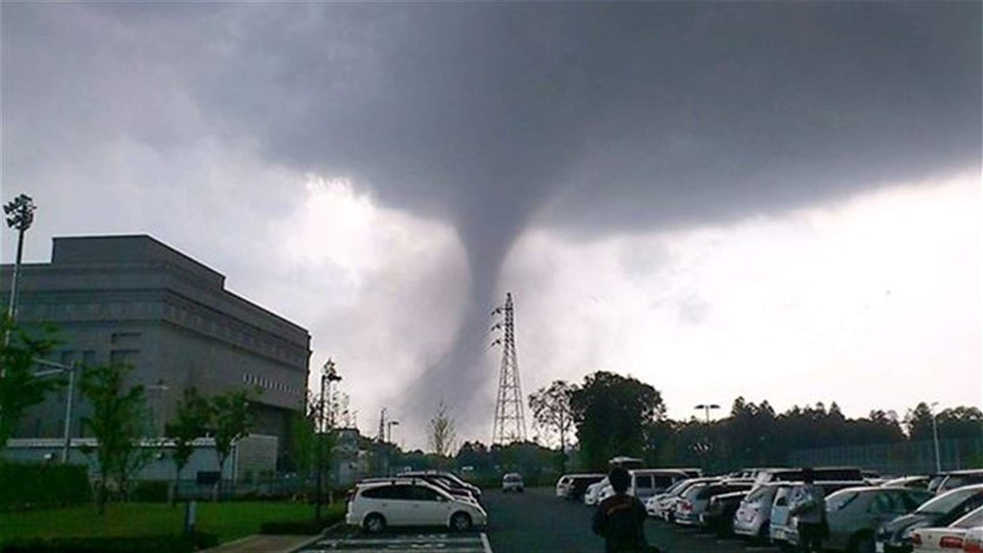 Powerful typhoon churns toward Okinawa with strong winds