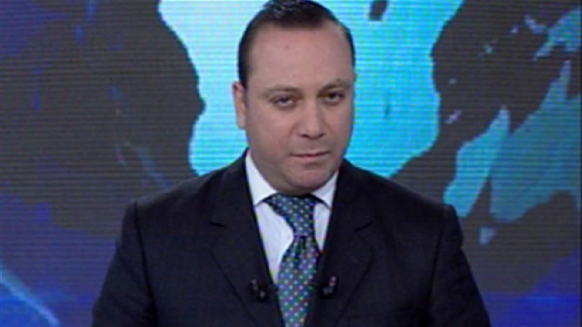 مقدمة النشرة المسائية 25-1-2012
