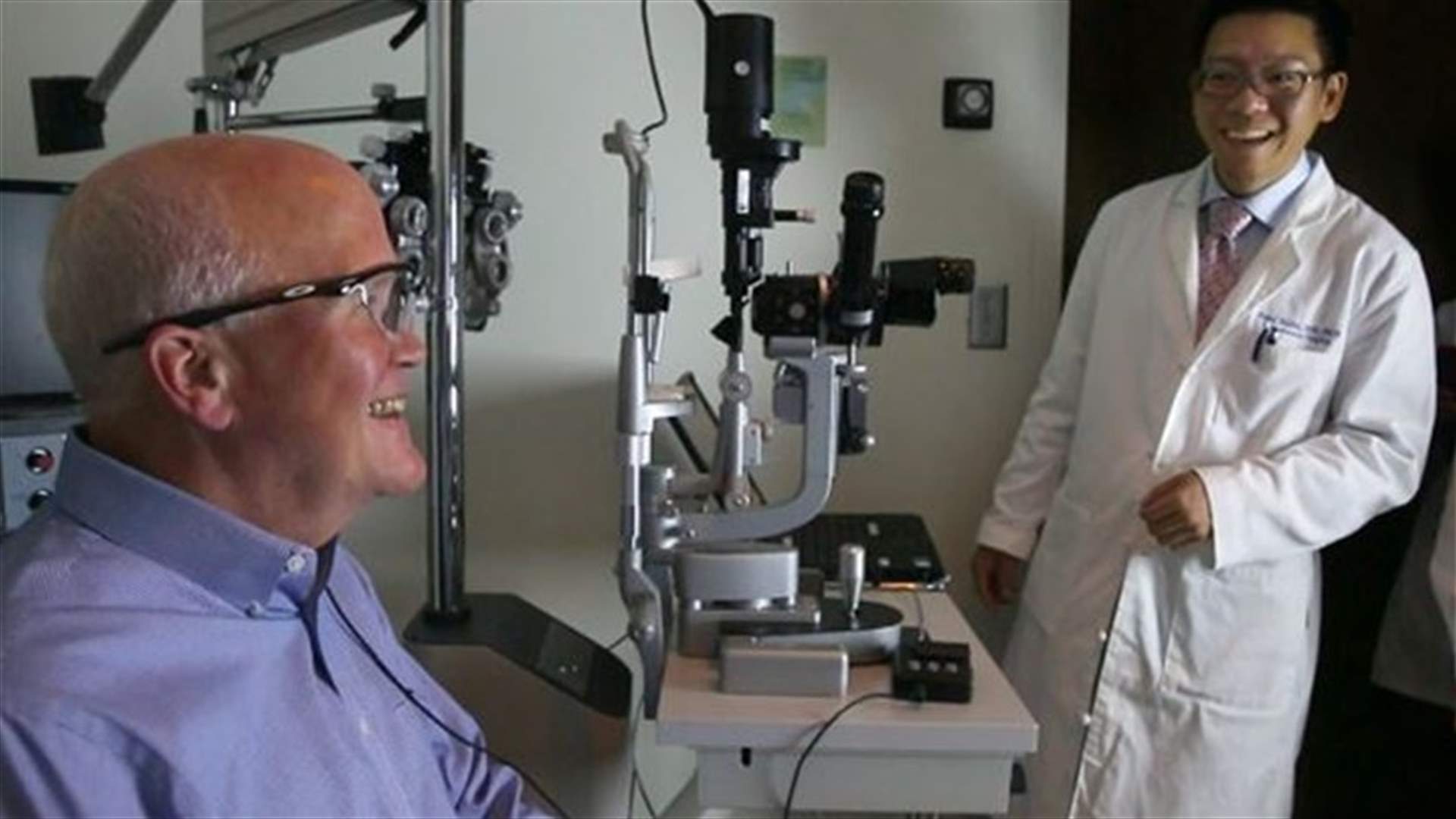 [VIDEO] Watch This Blind Man See For The First Time In 33 Years! 