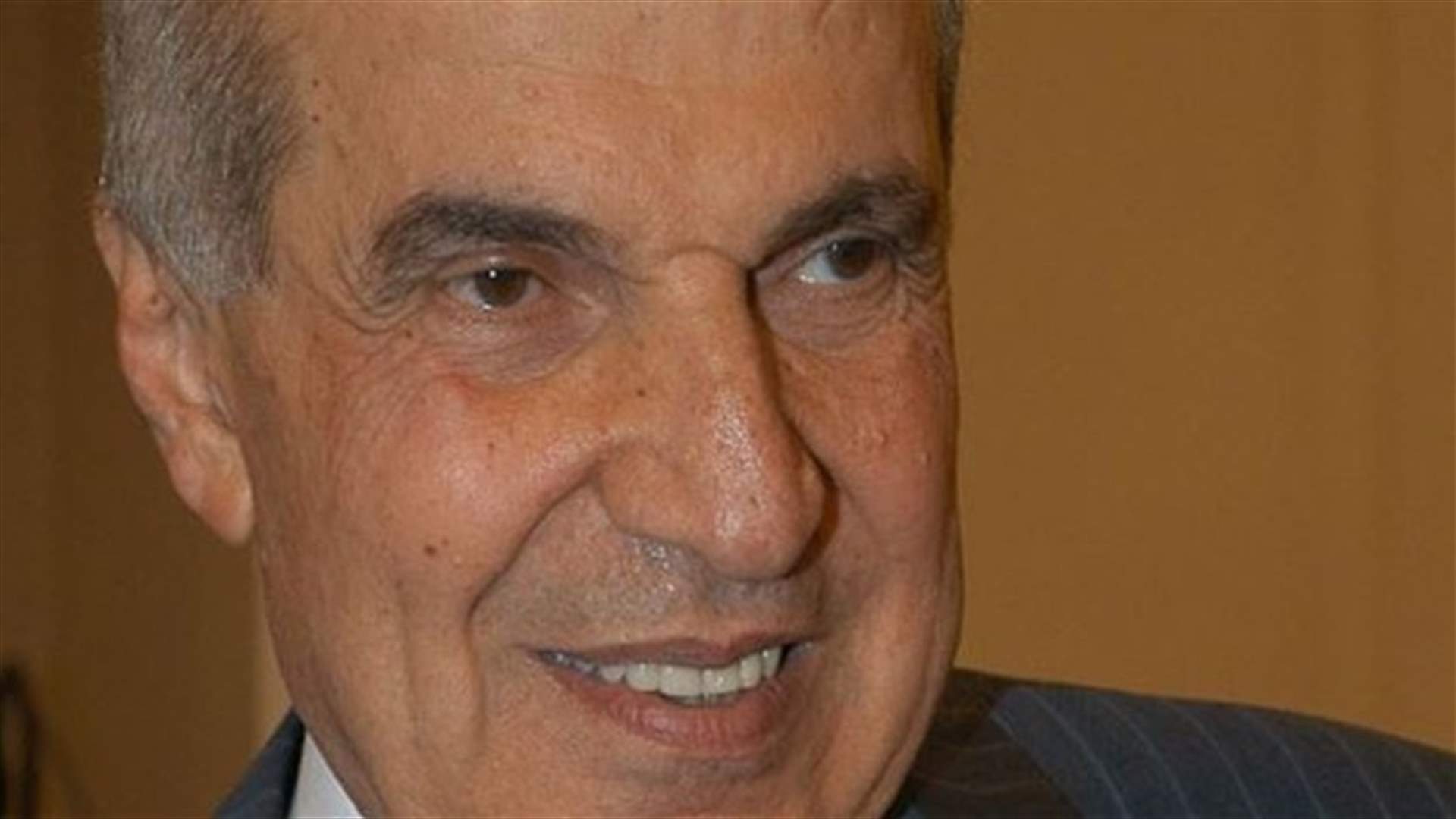 نعمة طعمة لـ"الجمهورية" : لقاء جعجع-جنبلاط لم يتطرق الى أسماء بالموضوع الرئاسي