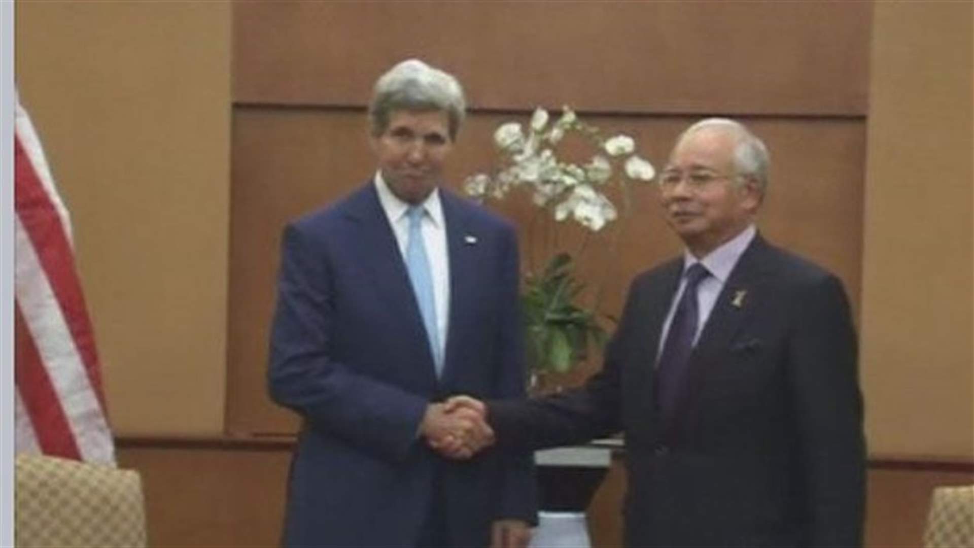 Kerry in Indonesia seeks Asian support against Islamic State