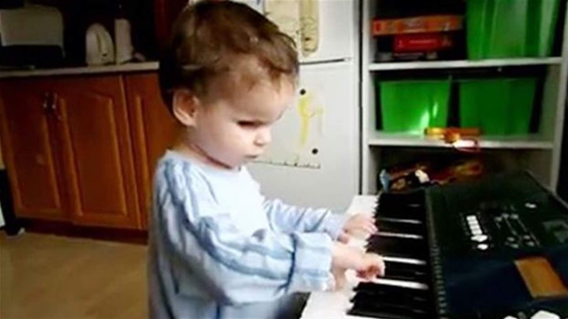 [VIDEO] Blind Child Plays Bach Without Any Piano Lessons!