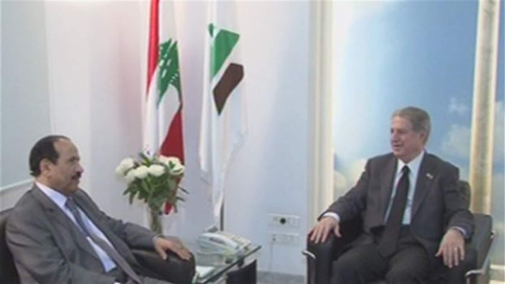 Saudi envoy Asiri meets PM Salam, Amine Gemayel