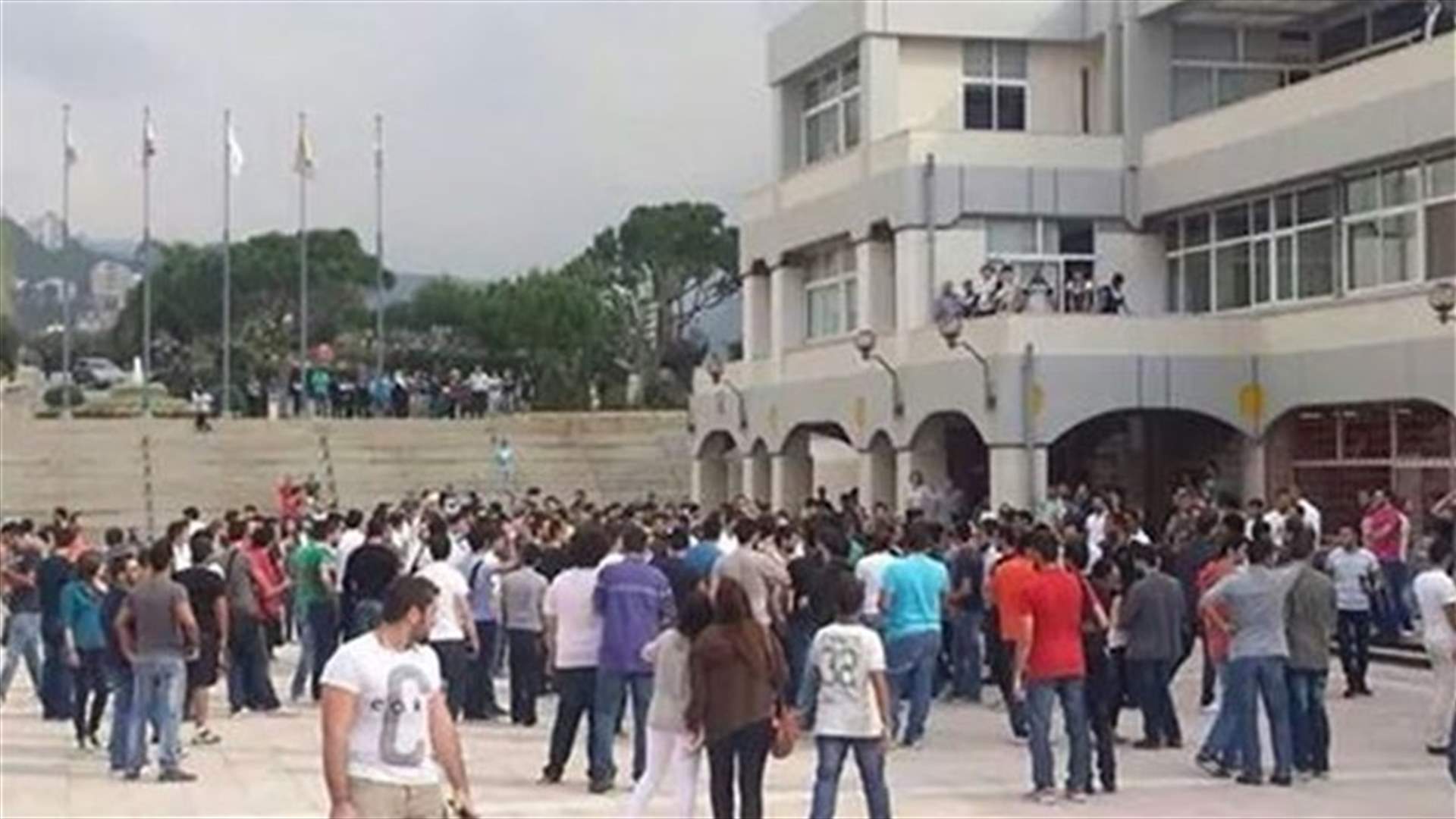 REPORT: Fight erupts between FPM, Lebanese Forces students at NDU