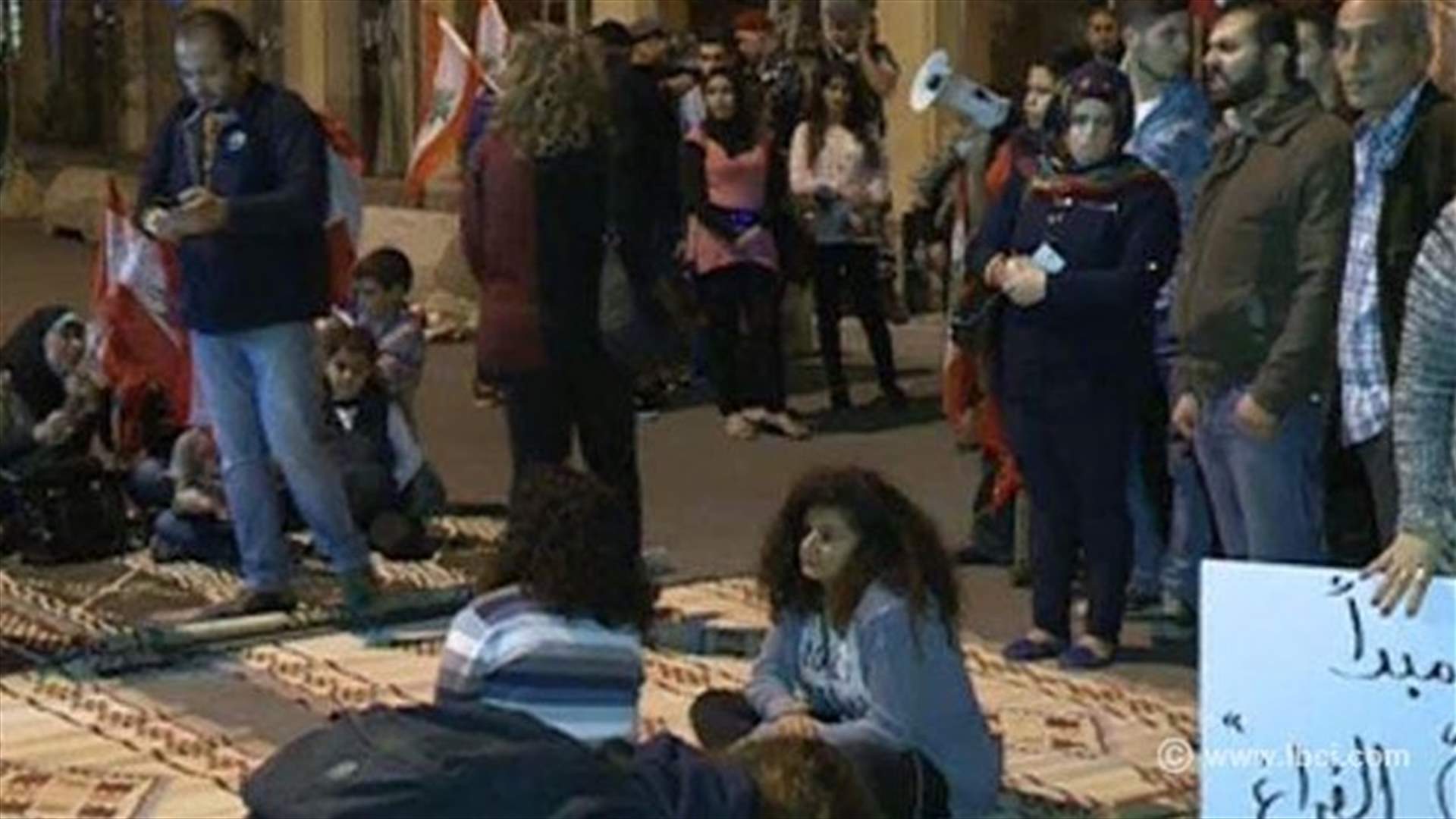 "عم تسمعني يا محتل هالمجلس بدو ينحل"... بوسط بيروت
