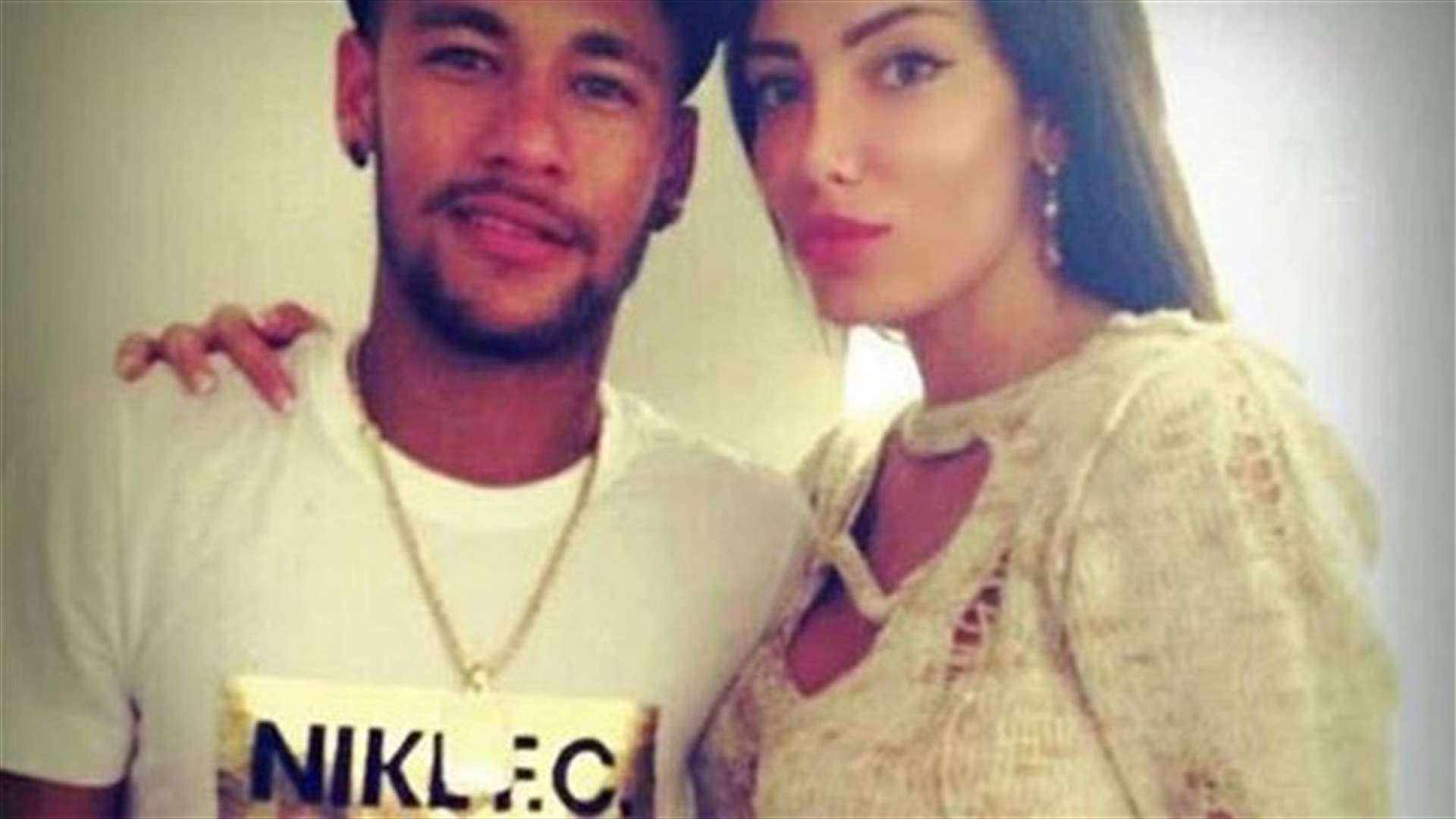 بالصور: هذه هي الفتاة التي سحرت نيمار