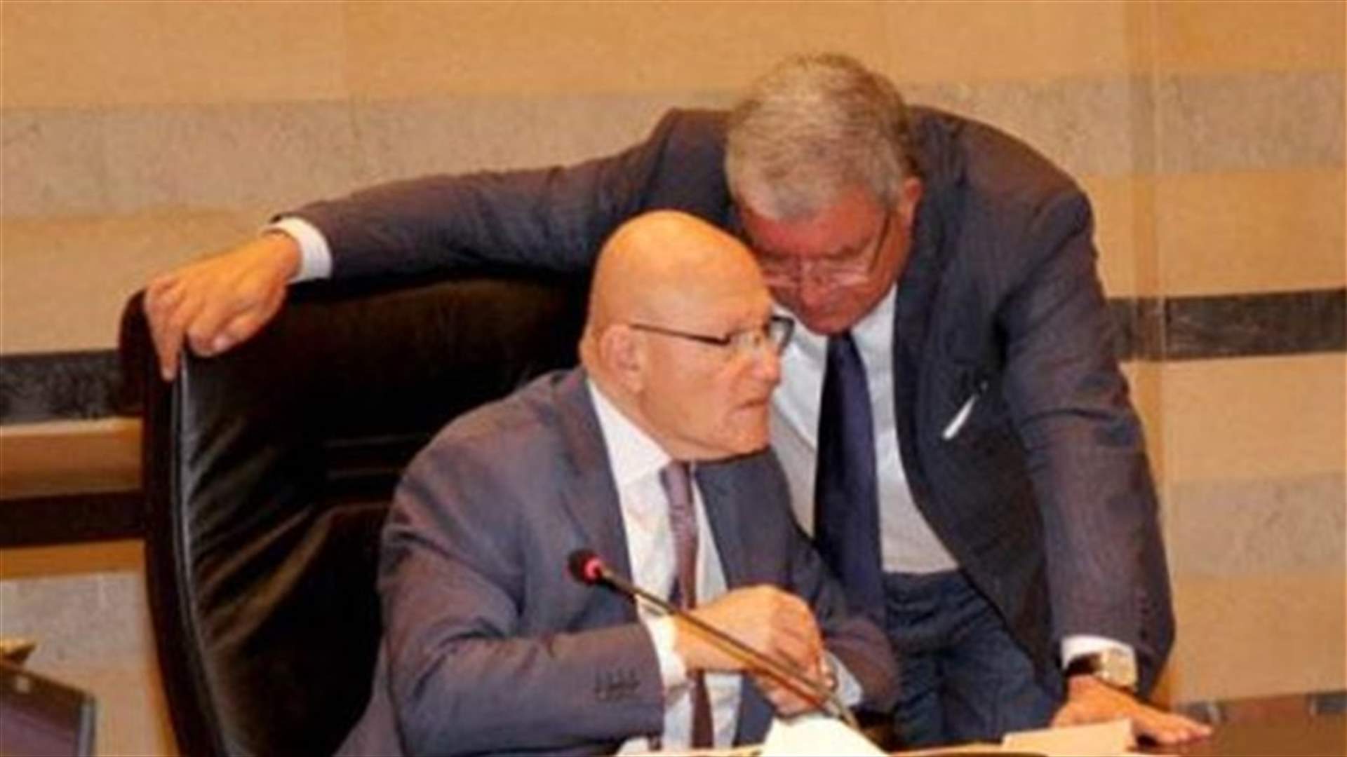 الأخبار: الحكومة تقبل المقايضة..العسكري مقابل 55 سجيناً
