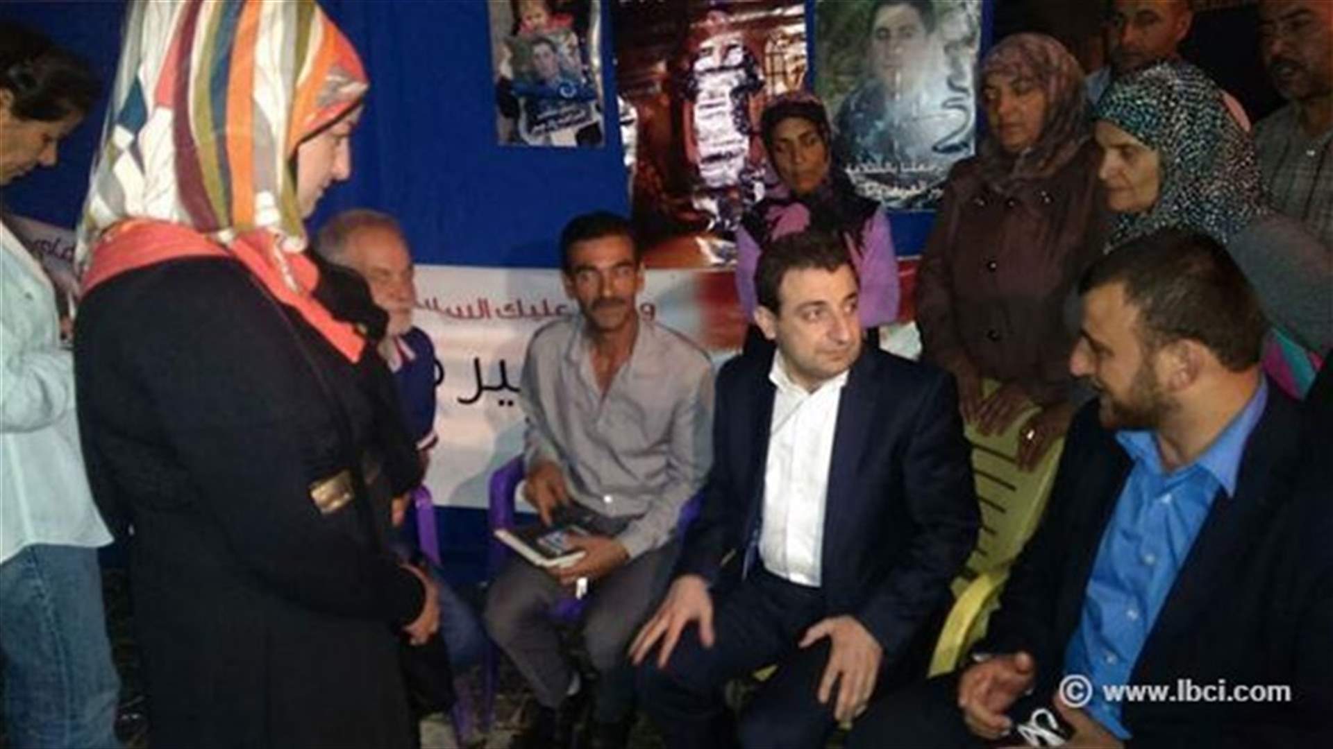 أهالي العسكريين المخطوفين: اجتماعنا باللواء خير لم يقدم أي جديد 