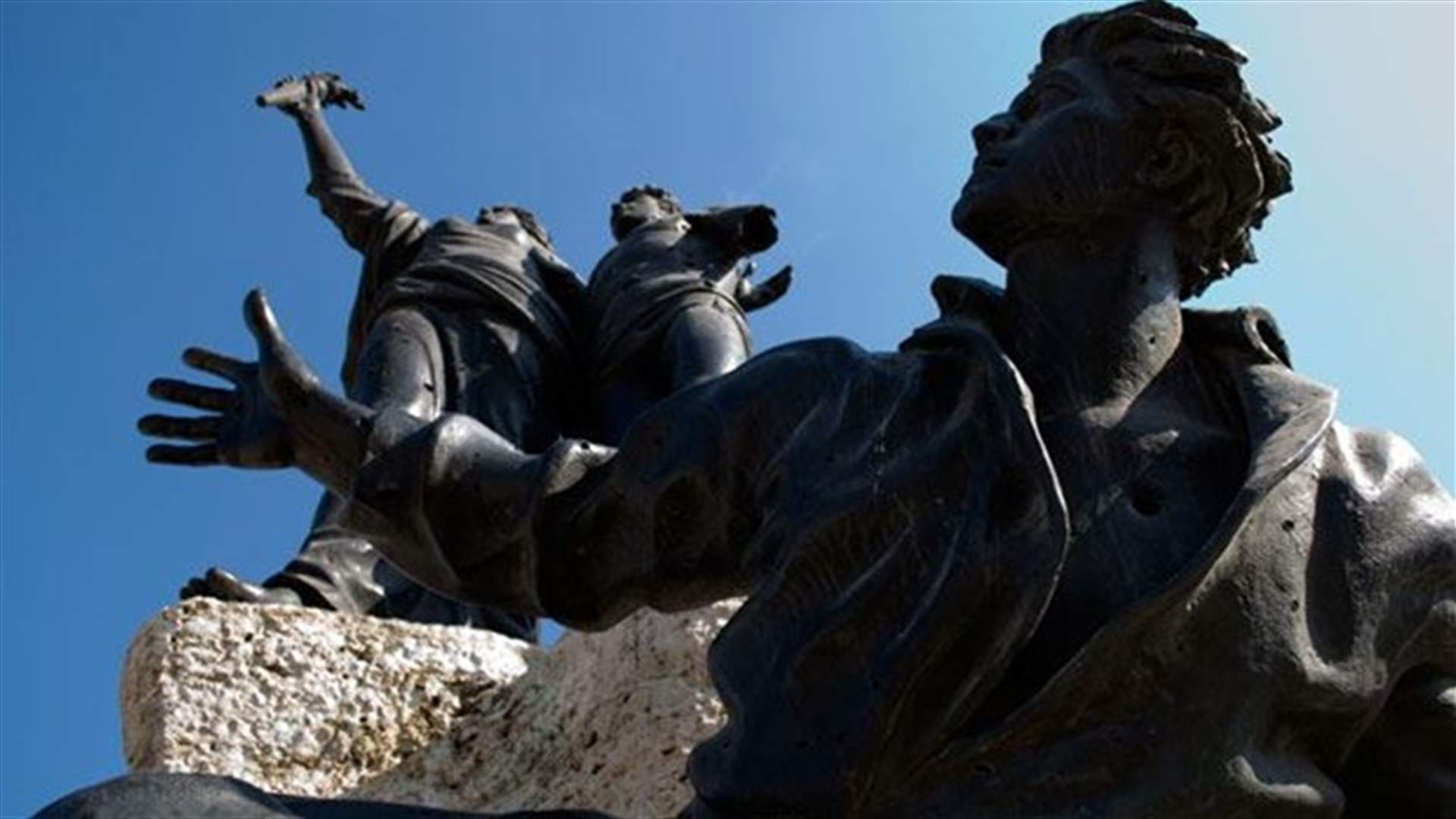 عذراً يا وطنَ النجوم ...