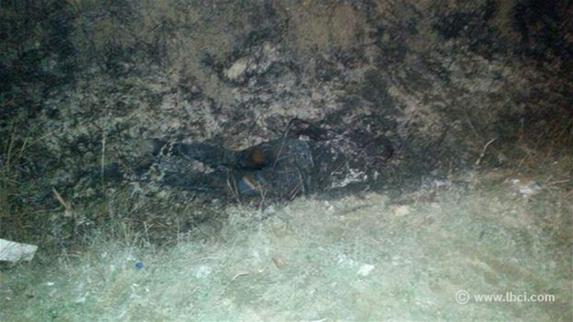 بالصور:جثة مصابة بطلق ناري ومحترقة في قب الياس 