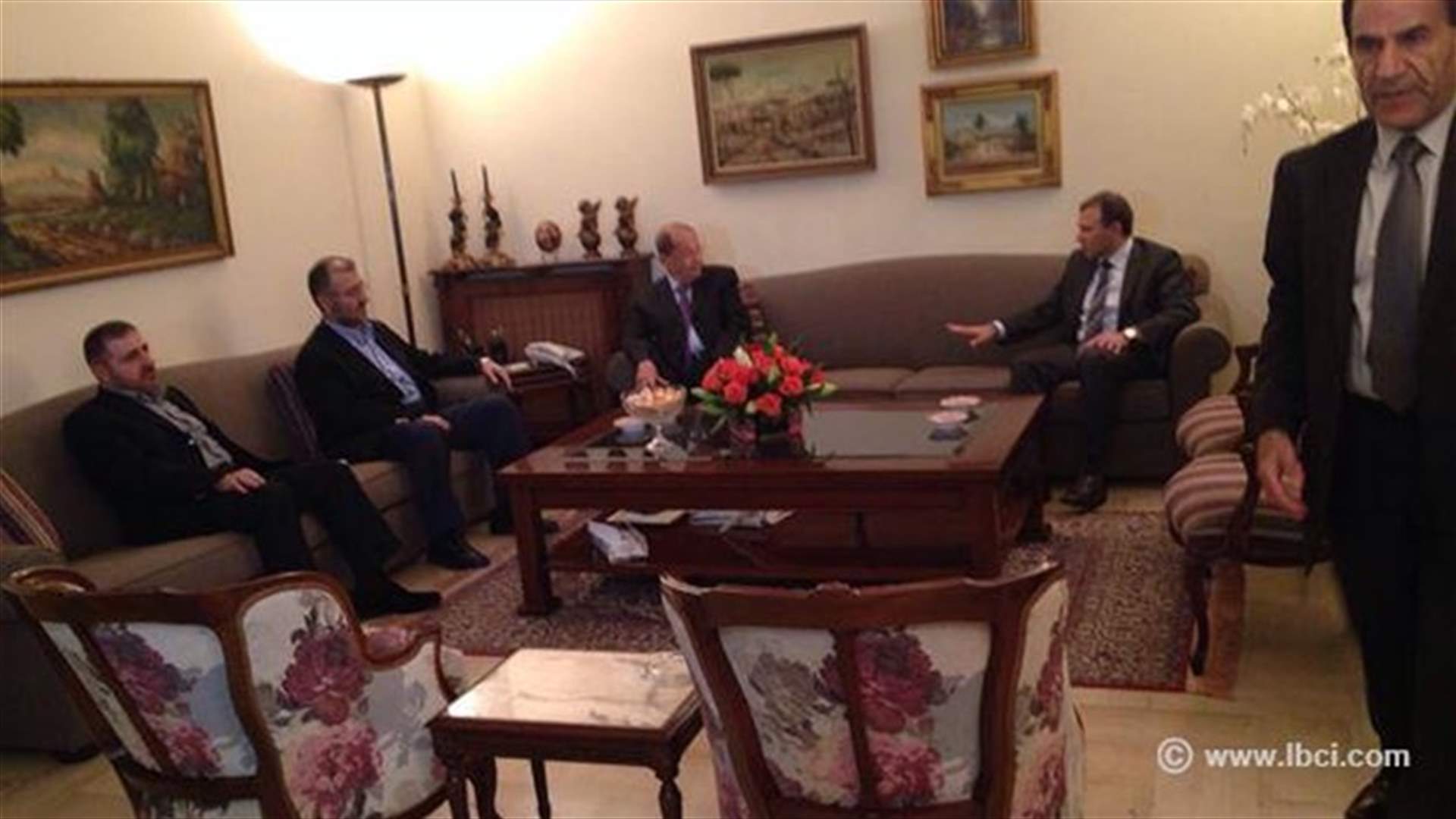 وفد من حزب الله بالرابية : التباين بمواضيع كالتمديد مع التيار هو من الصغائر العابرة