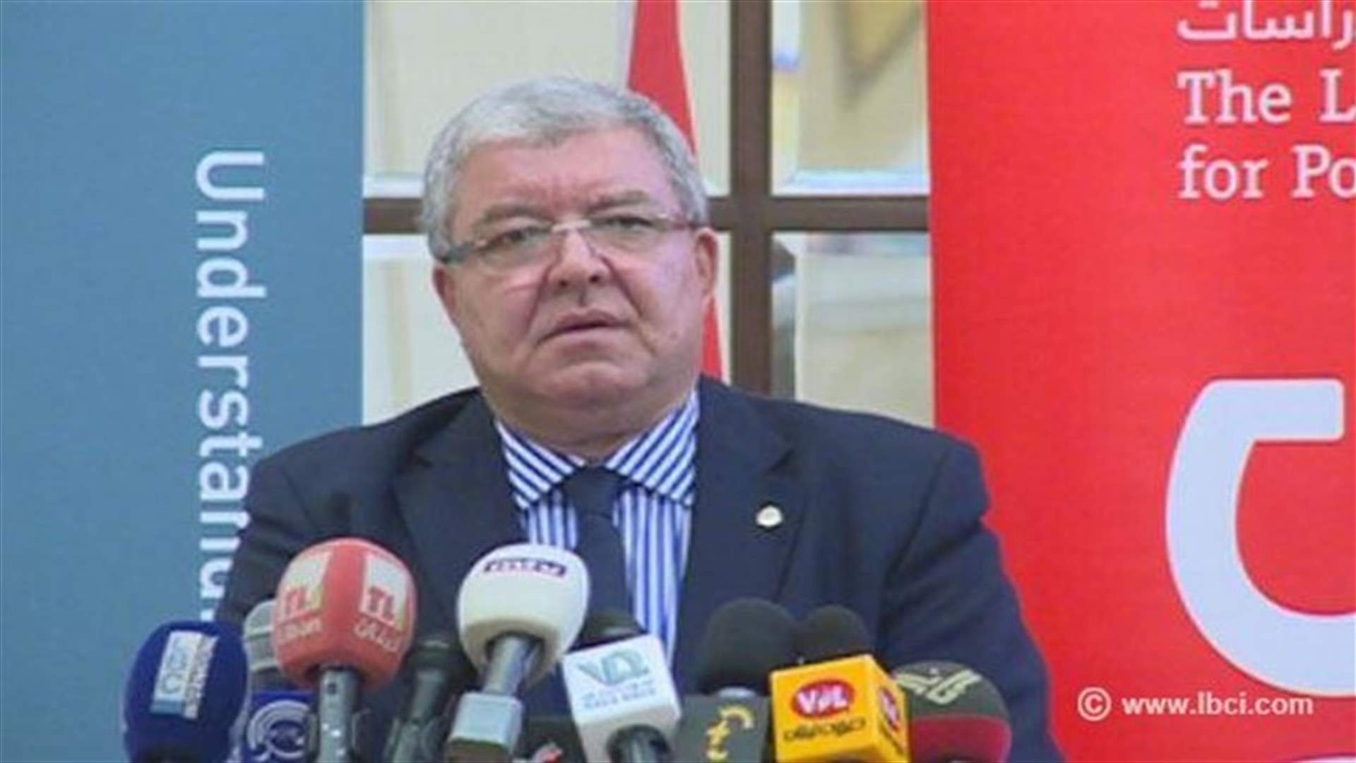 المشنوق: الخطة الأمنية عرجاء