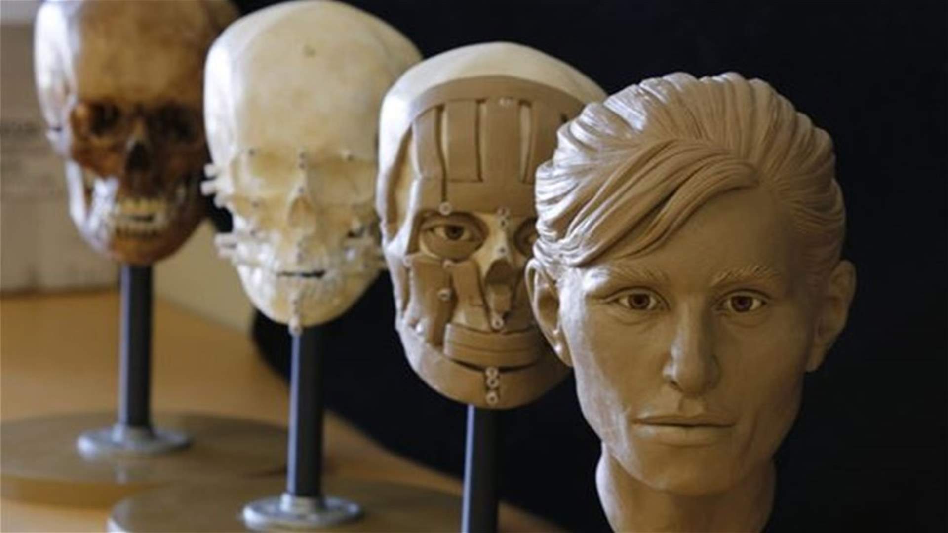 [PHOTOS] This Is What Cleopatra's Sister, Nefertiti And Santa Claus Looked Like 