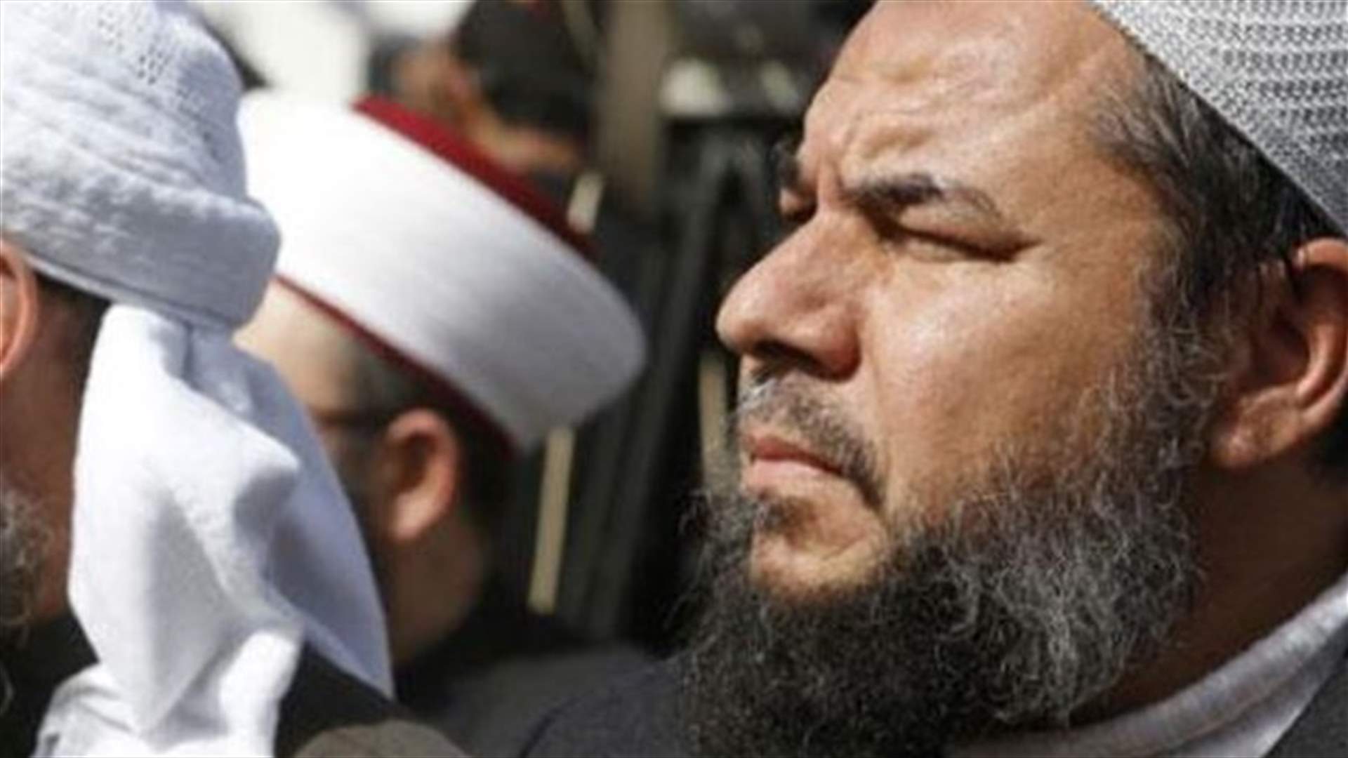 الأخبار: الانشقاق الأول في "هيئة العلماء"..فهل تستعيد دورها؟