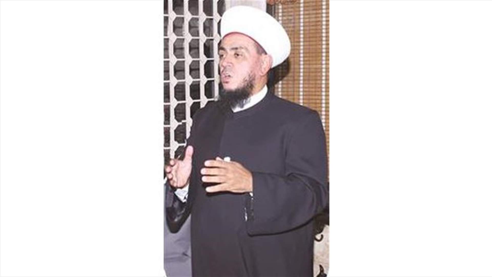 السفير: جدَيْدة يستعد لإنشاء هيئة علمائية تواجه الفتن