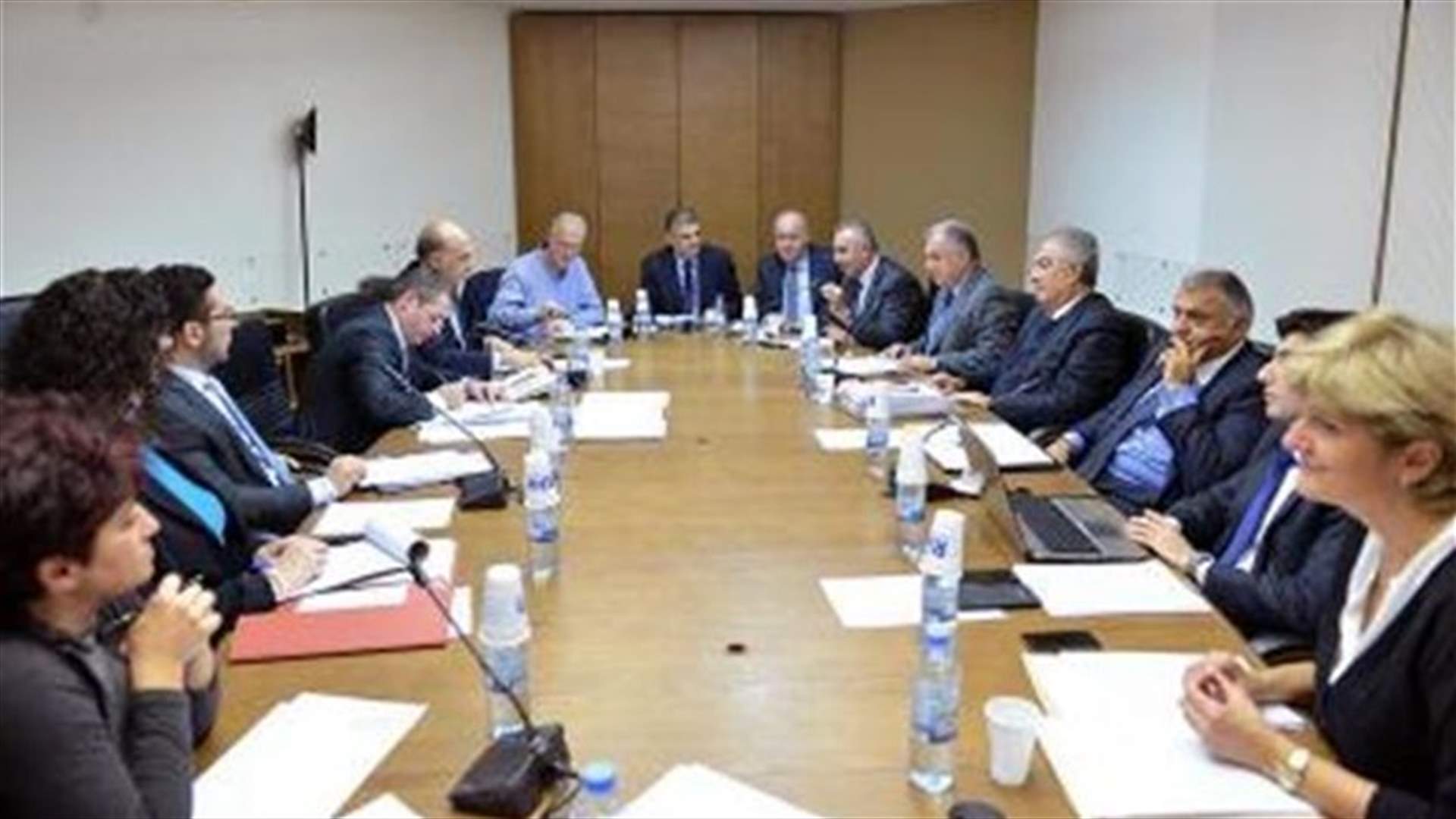 التوافق على 8 مواد من قانون سلامة الغذاء 