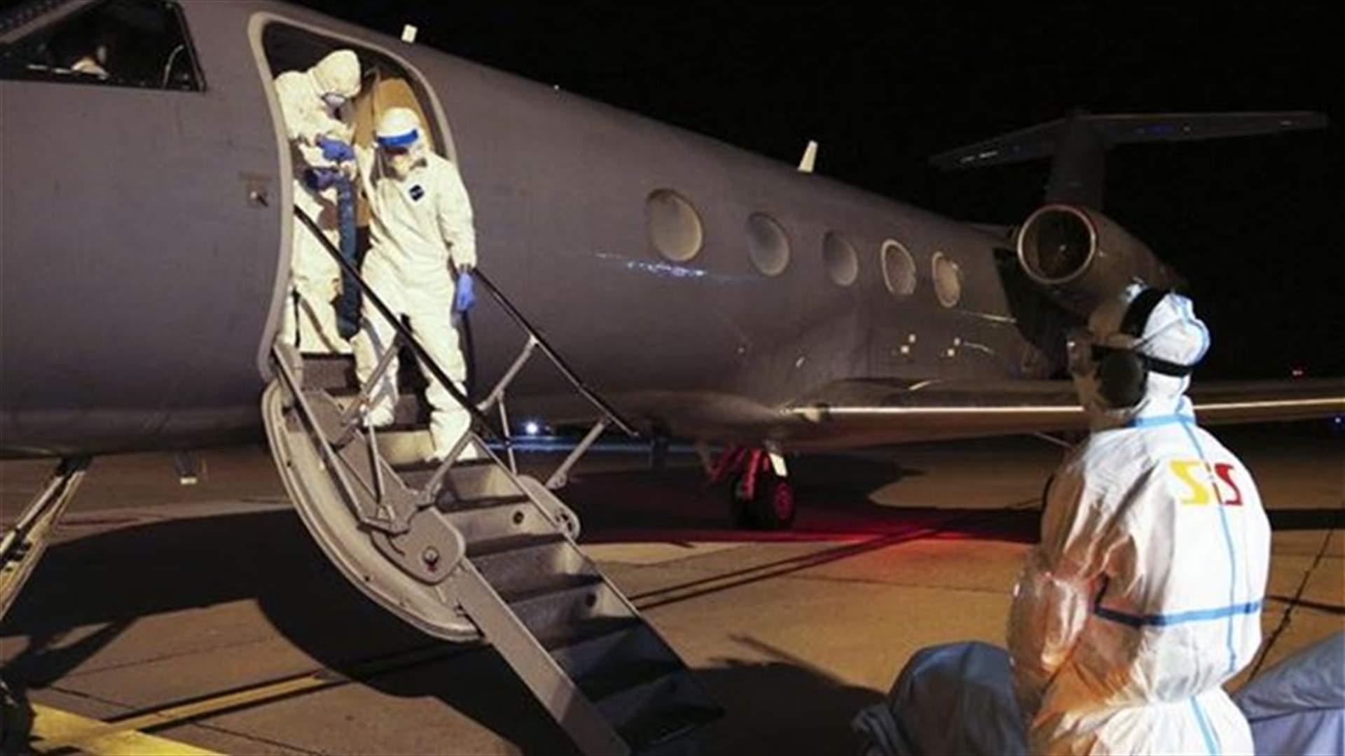 Cuban doctor leaves Switzerland after recovery from Ebola