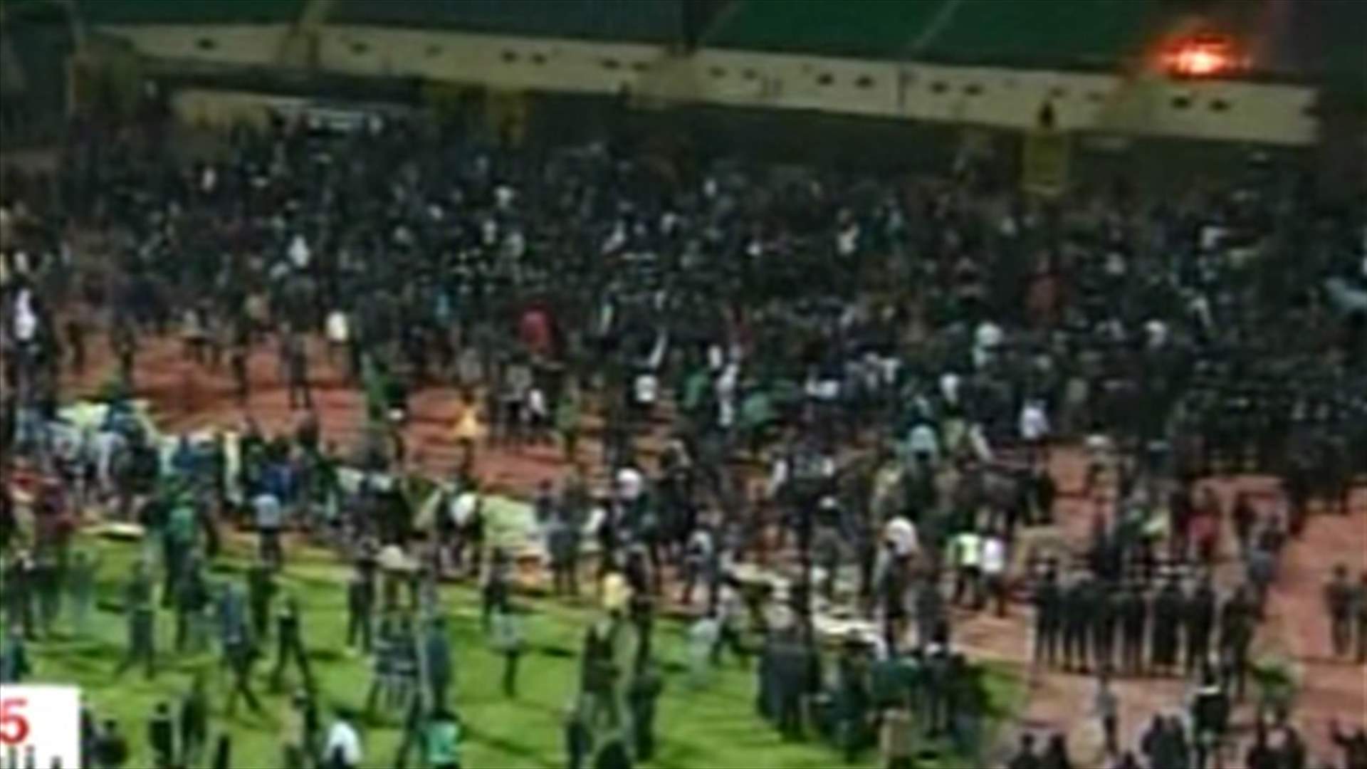 عشرات القتلى بأعمال شغب عقب مباراة كرة قدم بمصر والاخوان يتهمون "فلول" مبارك