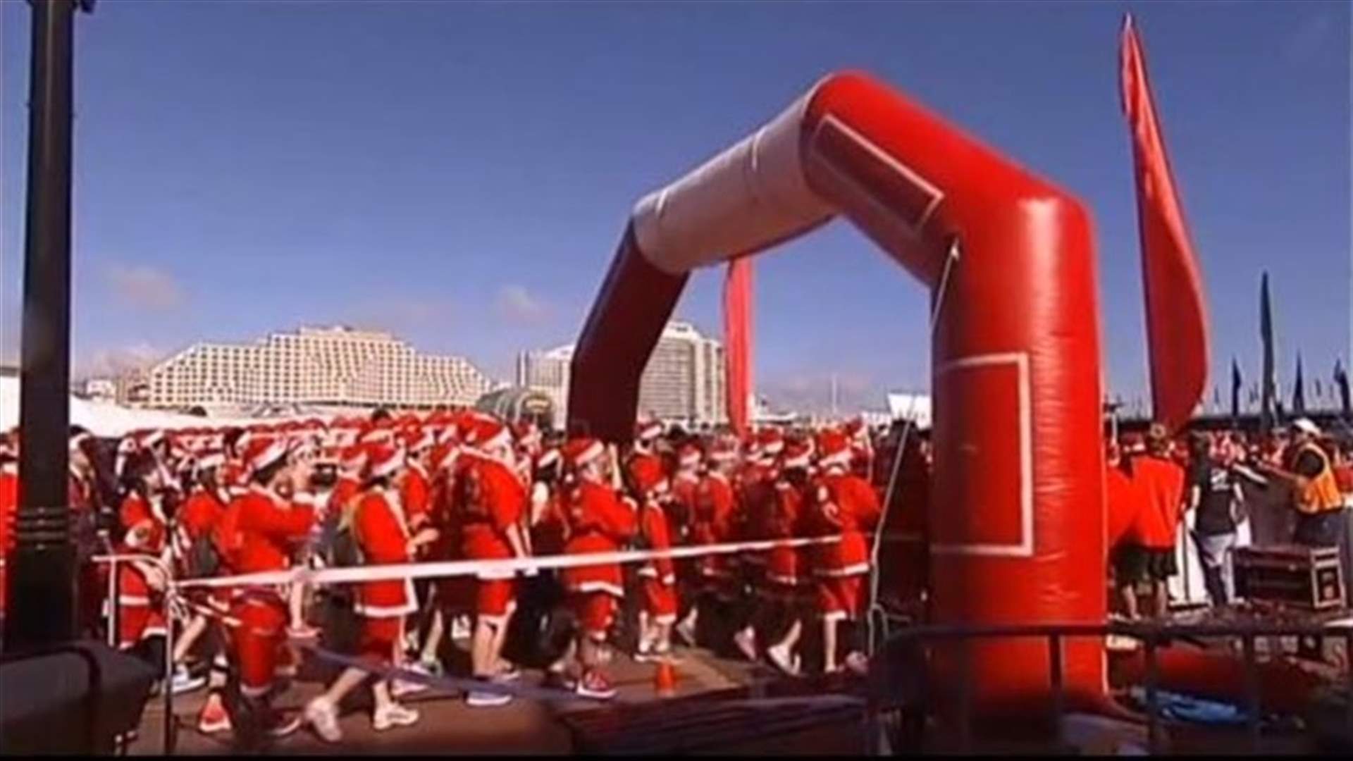 2500  "بابا نويل" يجمعون تبرعات للأطفال بسباق في أستراليا