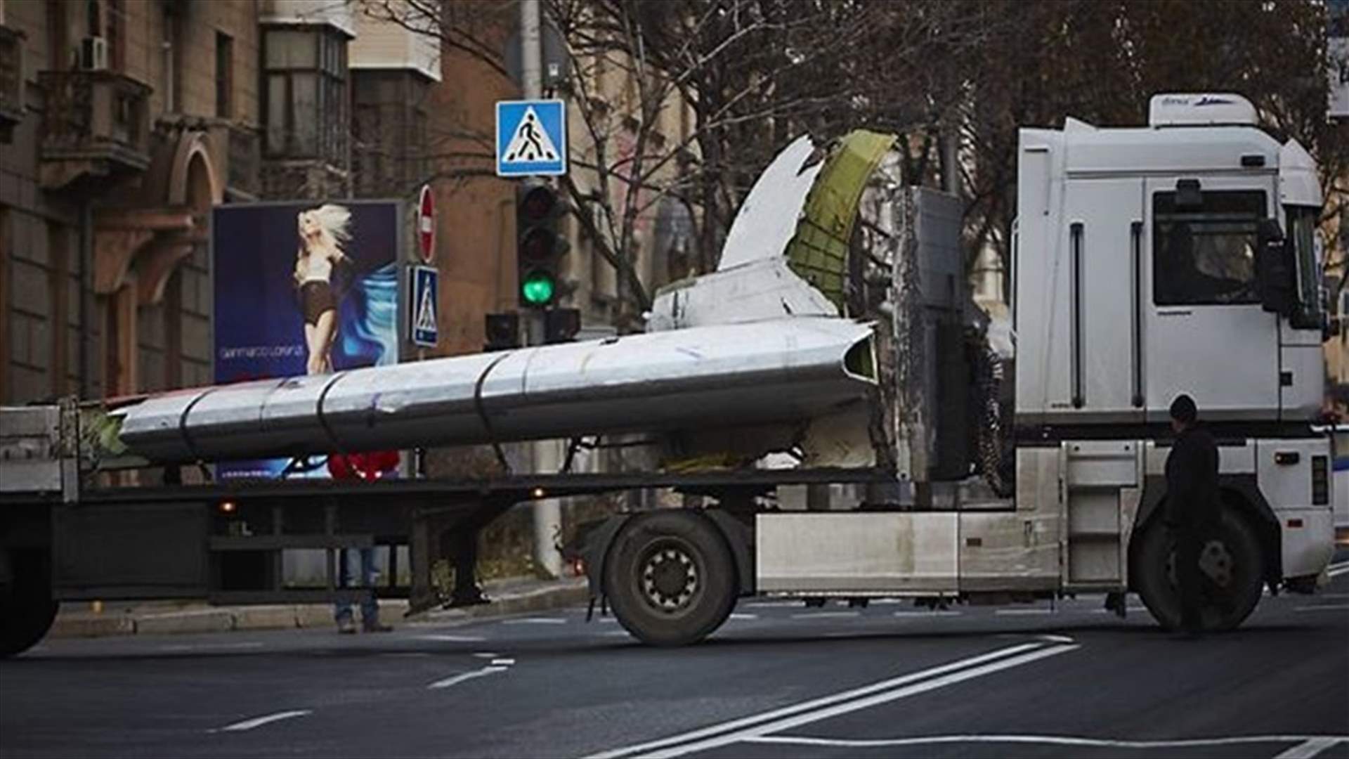 Dutch to begin assembling MH17 wreckage for investigation