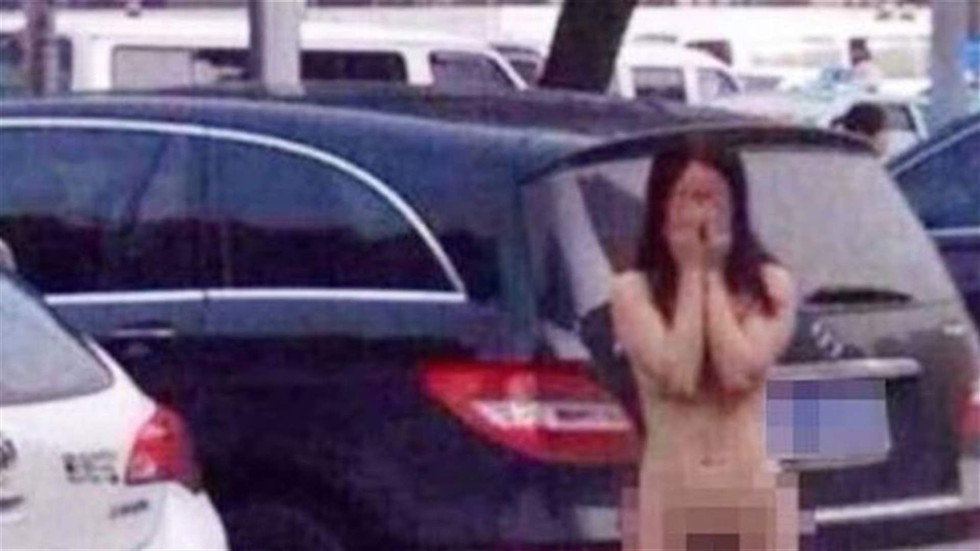 [PHOTOS] Cheating Husband Left Outside Naked With Wife’s Twin Sister