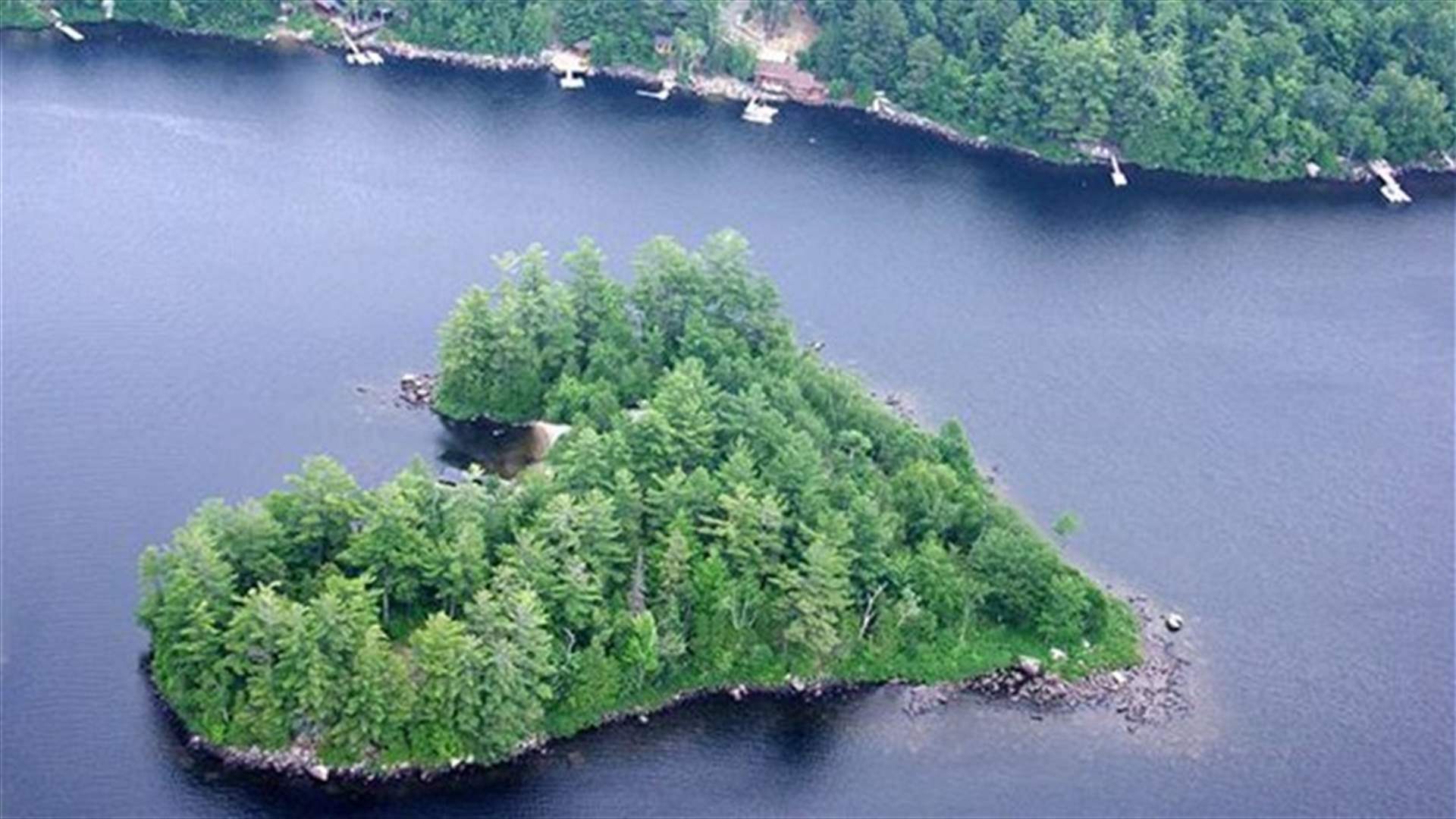 [PHOTOS] This Heart Shaped Island Is Now Up For Sale! 