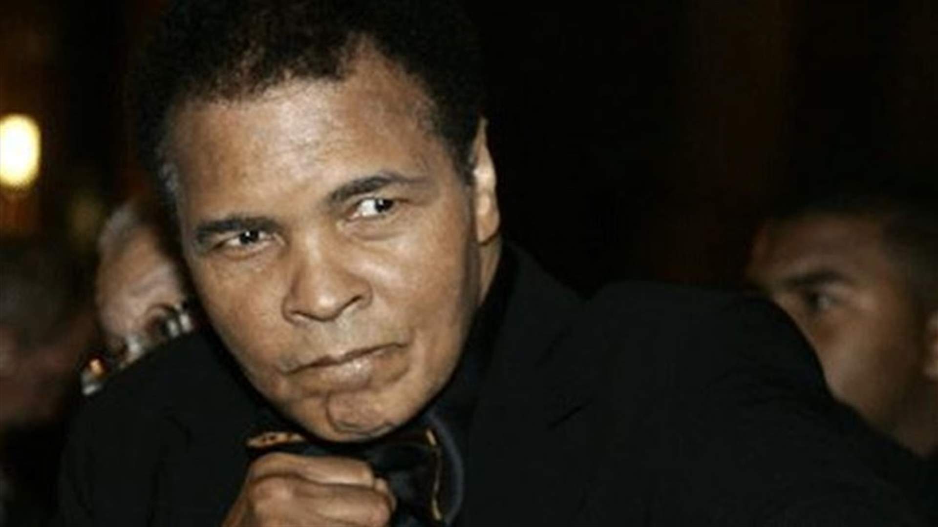 أسطورة الملاكمة محمد علي في المستشفى 